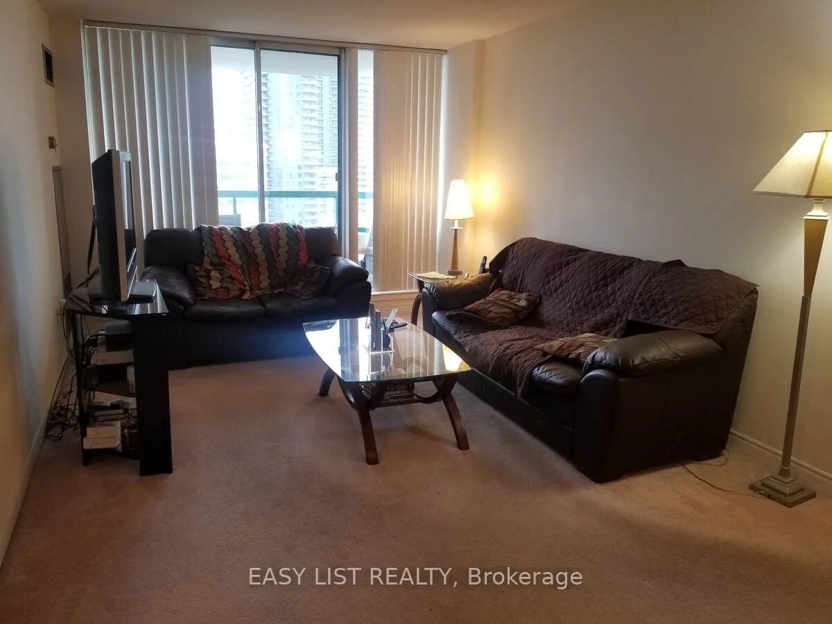 7250 Yonge Street PH203, Vaughan, ON L4J 7X1