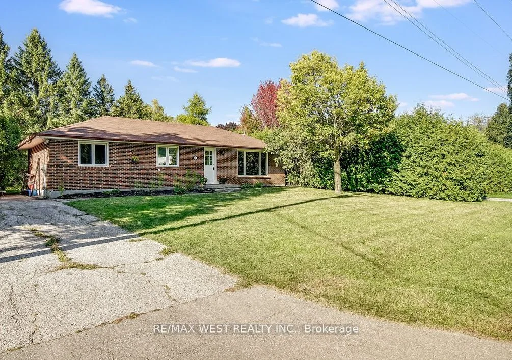 28 Burke Street, Georgina, ON L0E 1R0