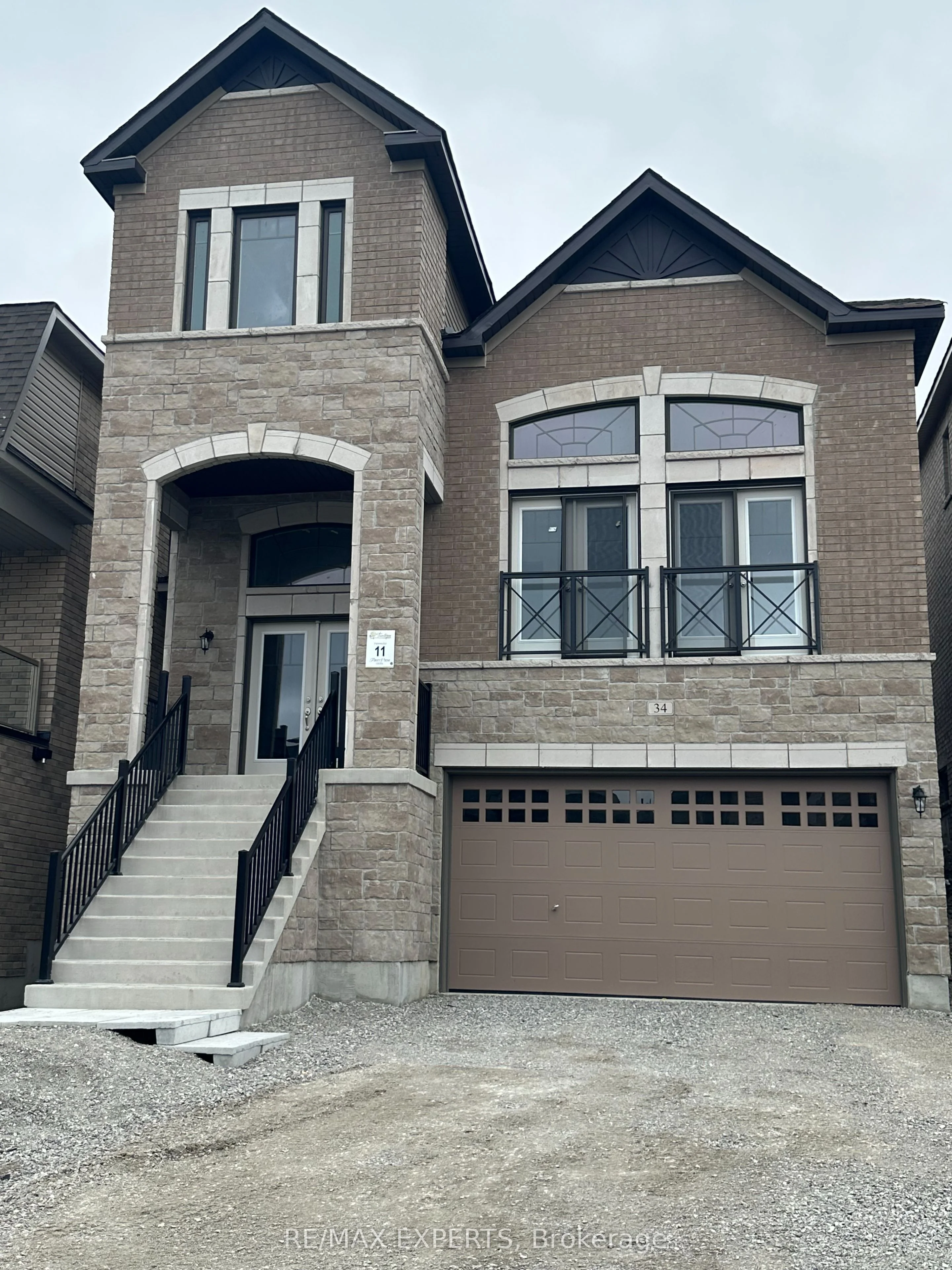 34 Janes Crescent MAIN, New Tecumseth, ON L9R 0T2