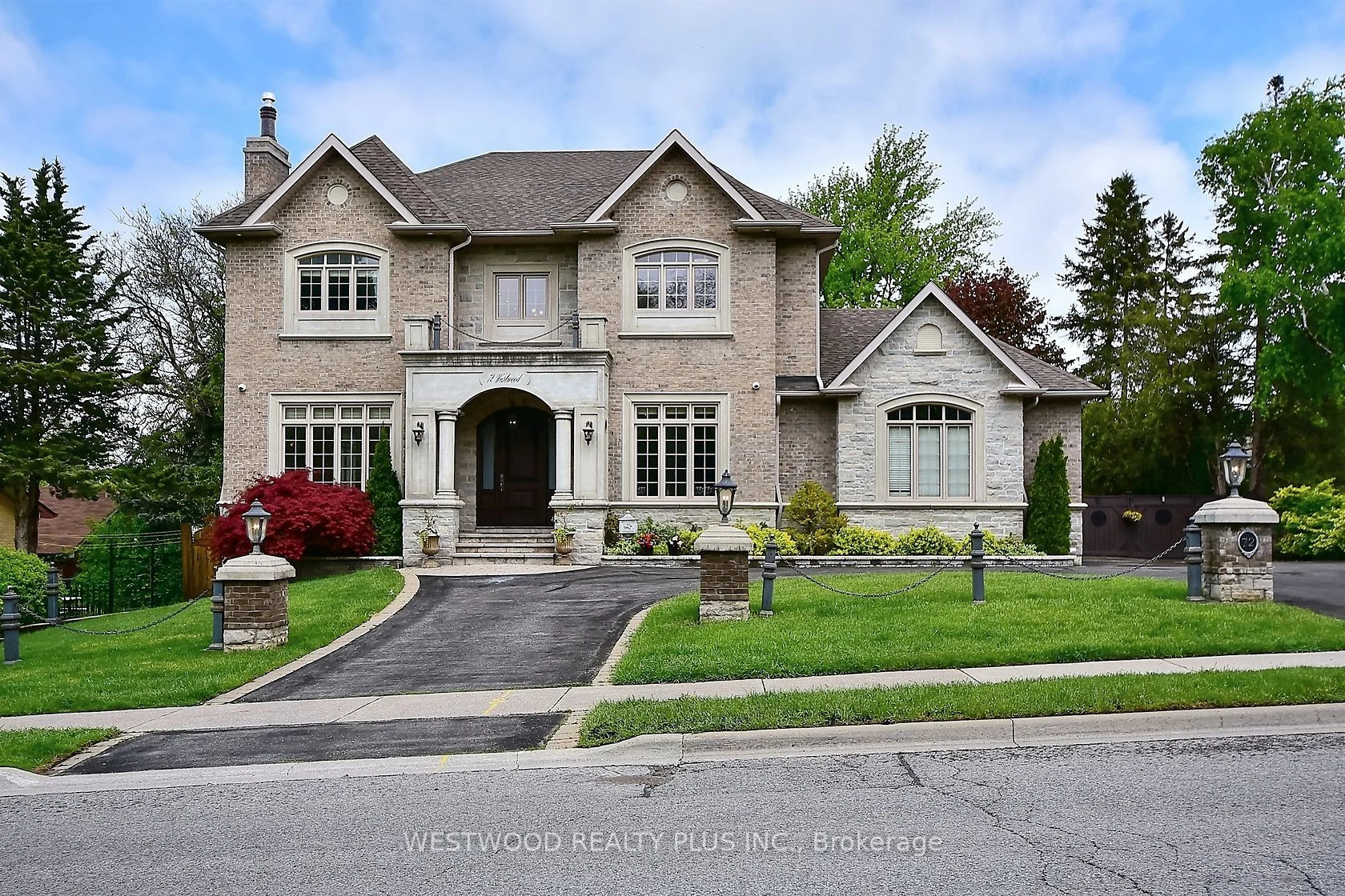 72 Westwood Lane, Richmond Hill, ON L4C 6Y1