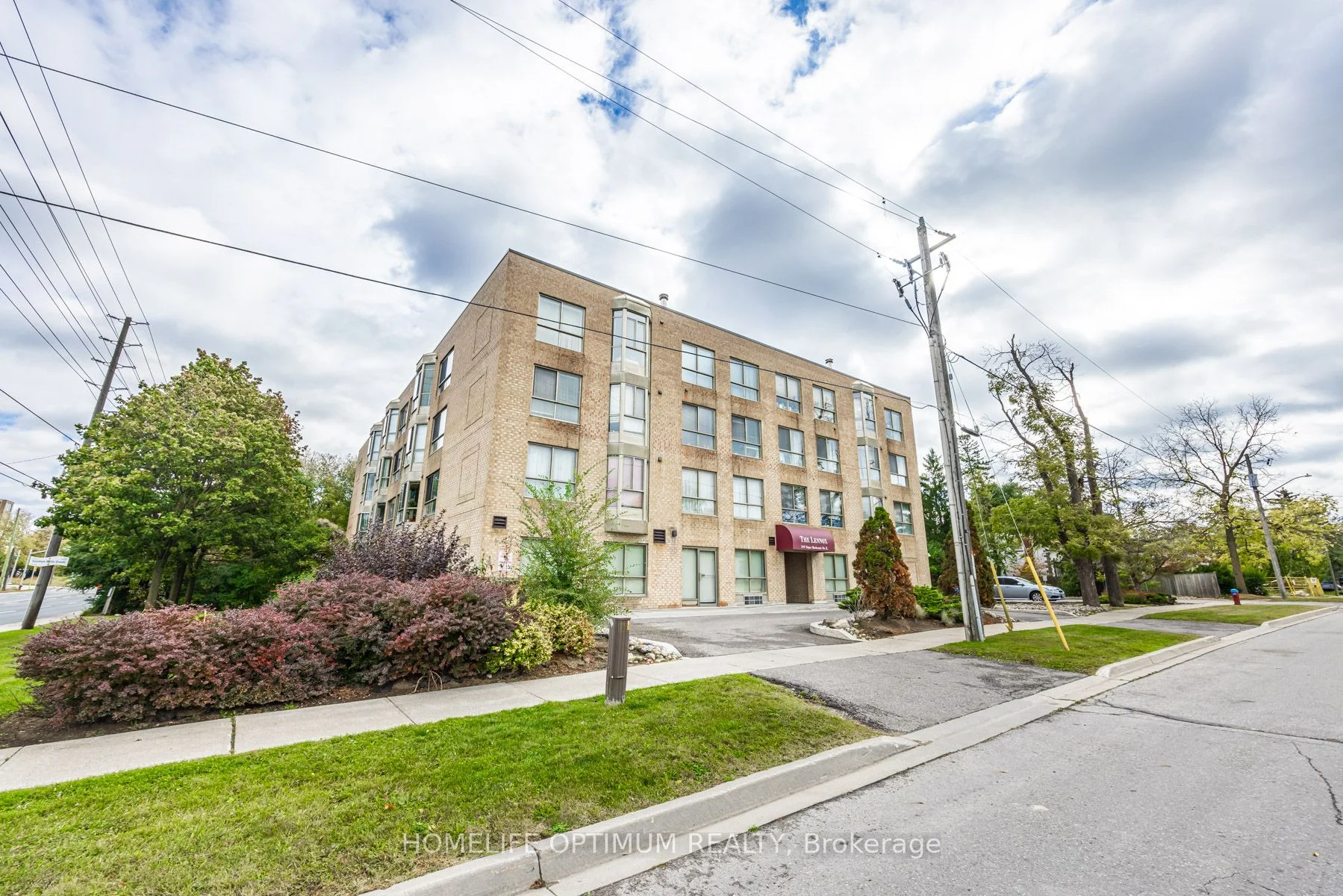 249 MAJOR MACKENZIE Drive E 205, Richmond Hill, ON L4C 9M8
