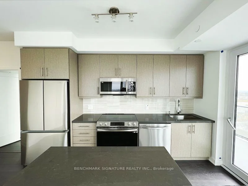 105 Oneida Crescent Crescent 2510, Richmond Hill, ON L4B 0H6