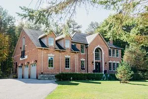 8 Greenvalley Circle, Whitchurch-stouffville, On L4a 2l4