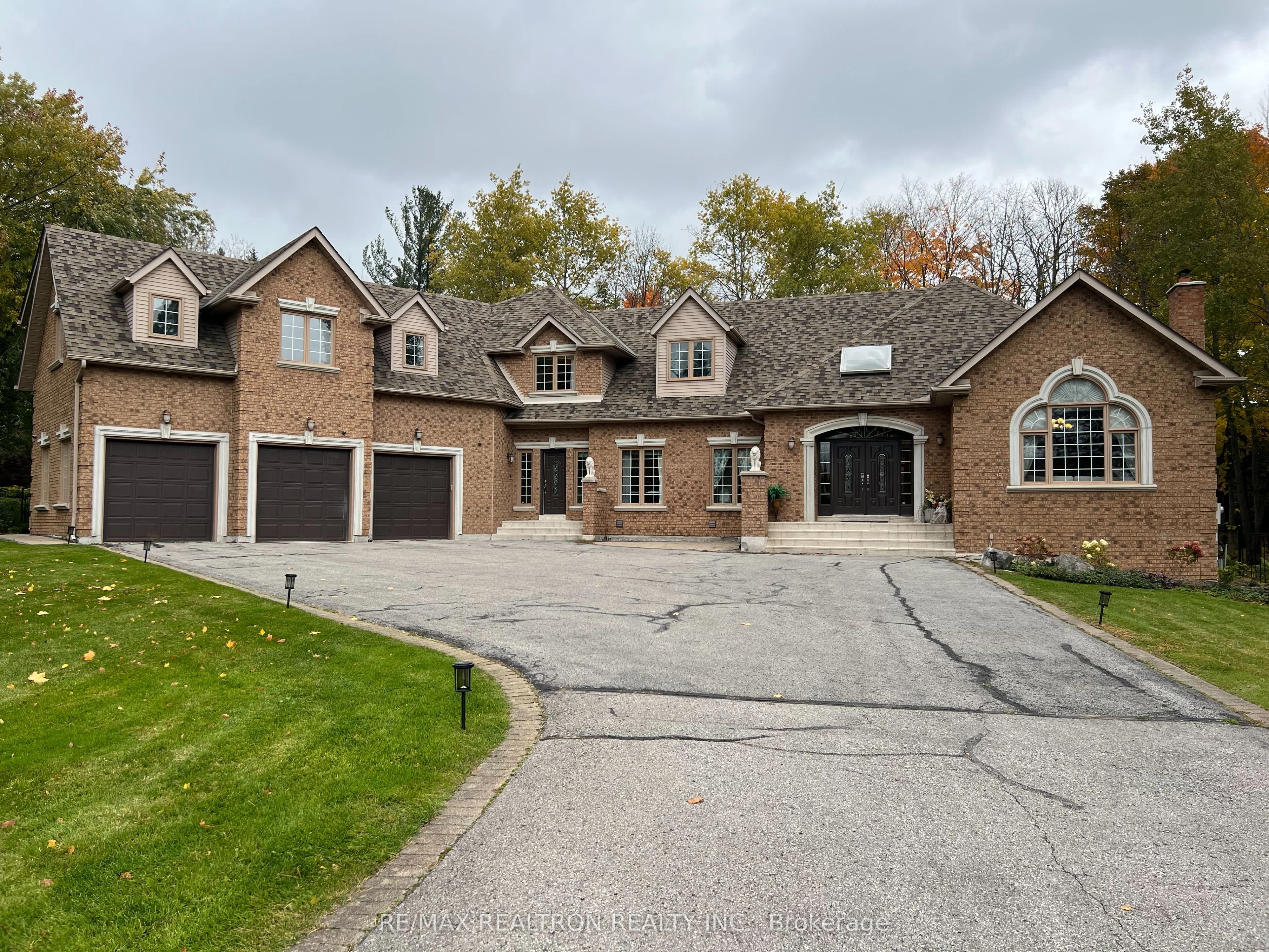 41 Cedar Ridge Road, Whitchurch-Stouffville, ON L4A 2E9