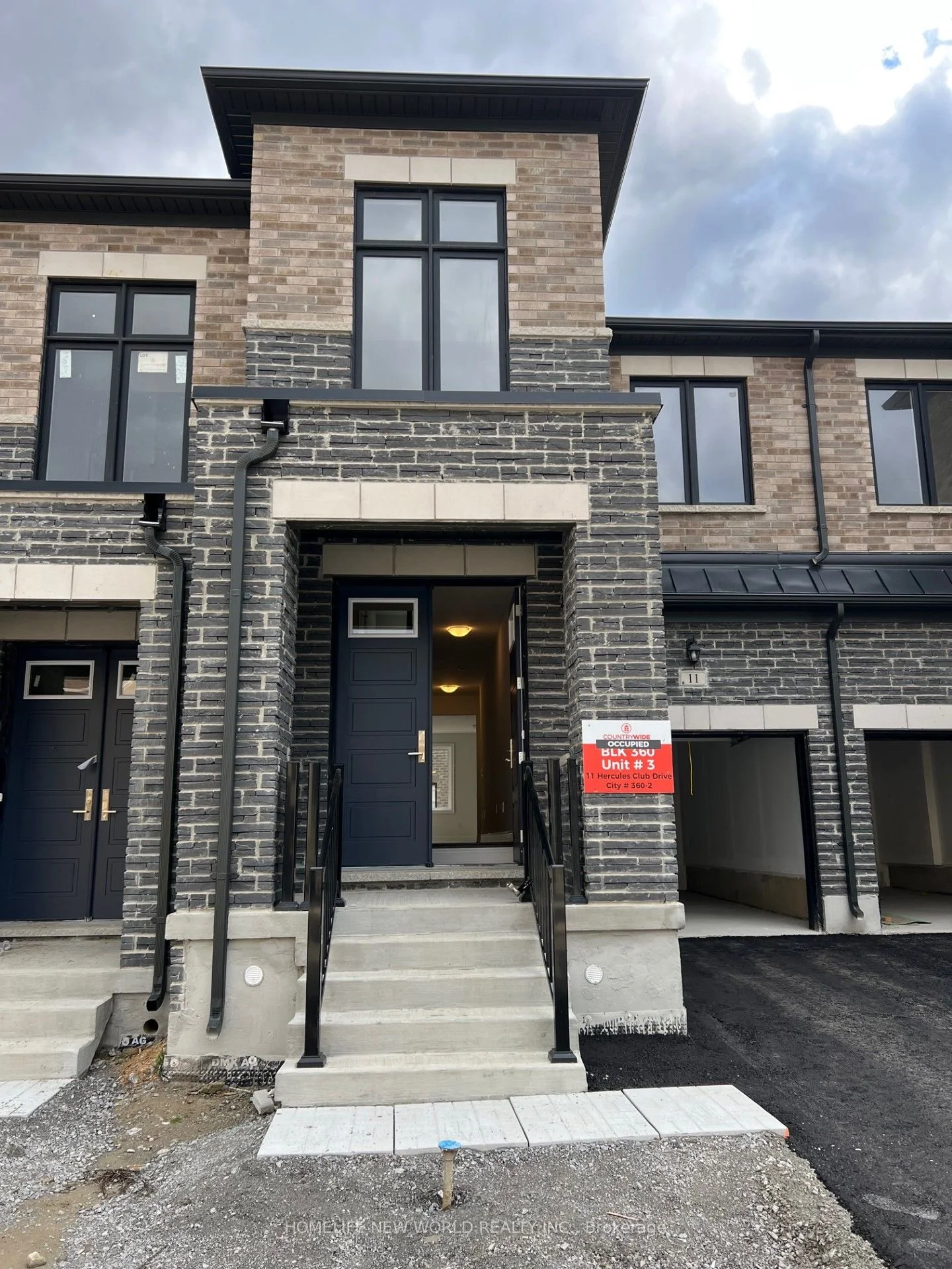 11 Hercules Club Drive, Richmond Hill, ON L4E 1K6