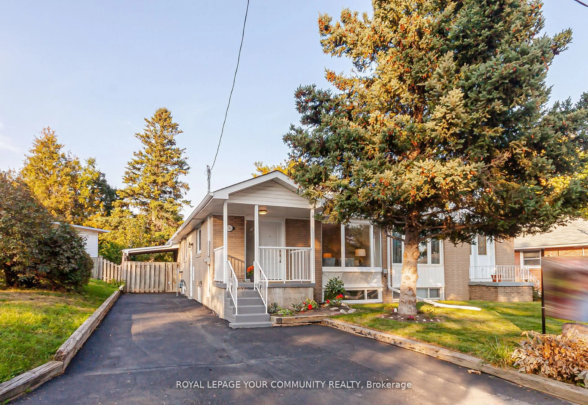 70 Walter Avenue, Newmarket, ON L3Y 2T3