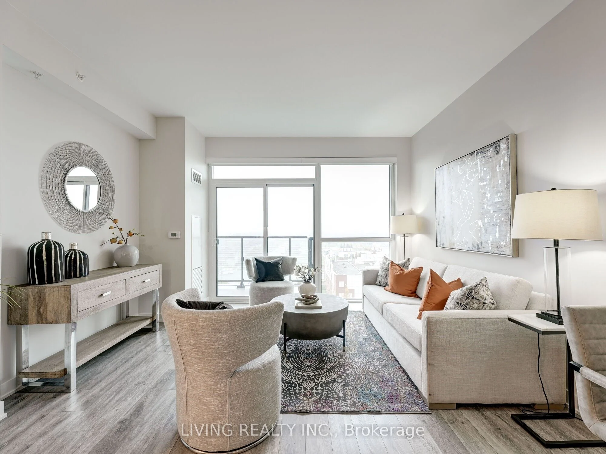 75 Oneida Crescent 804, Richmond Hill, ON L4B 0H3