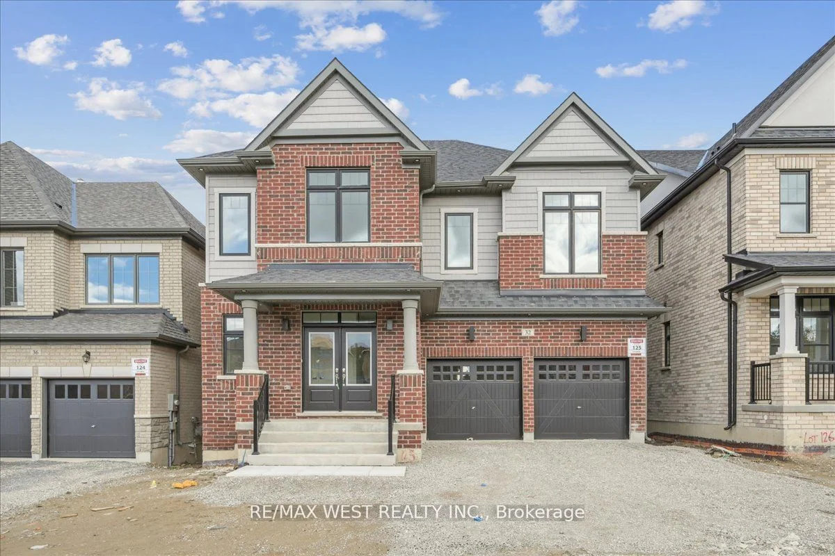 32 Plank Road, Bradford West Gwillimbury, ON L0G 1B0