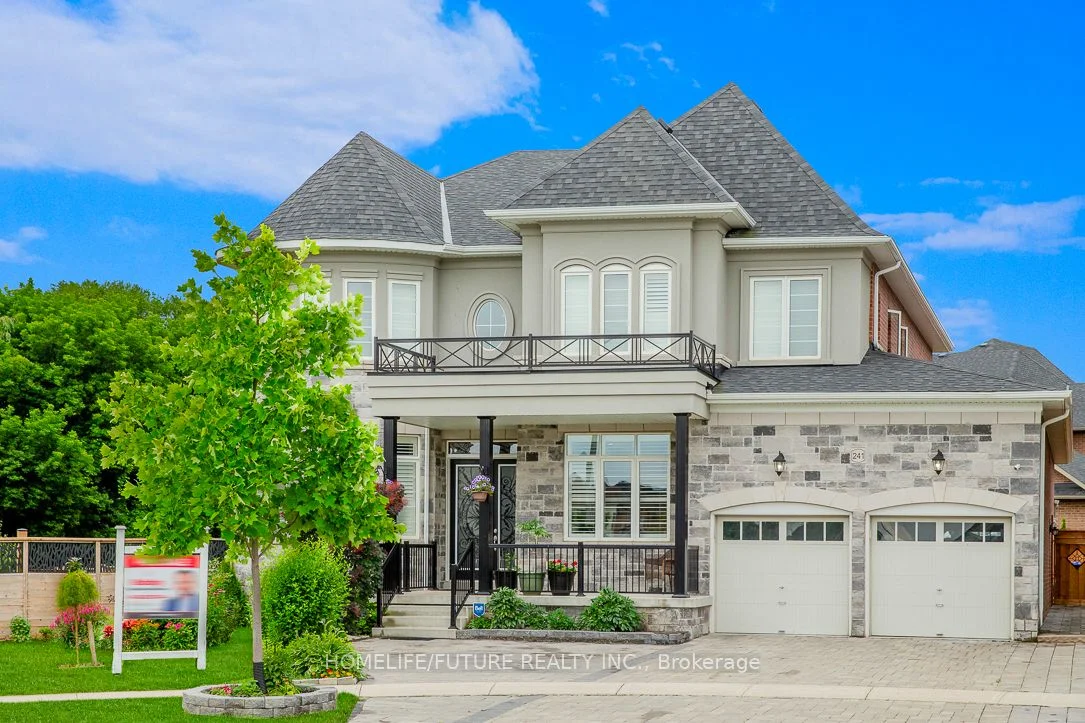 241 GIBSON Circle, Bradford West Gwillimbury, ON L3Z 0X1