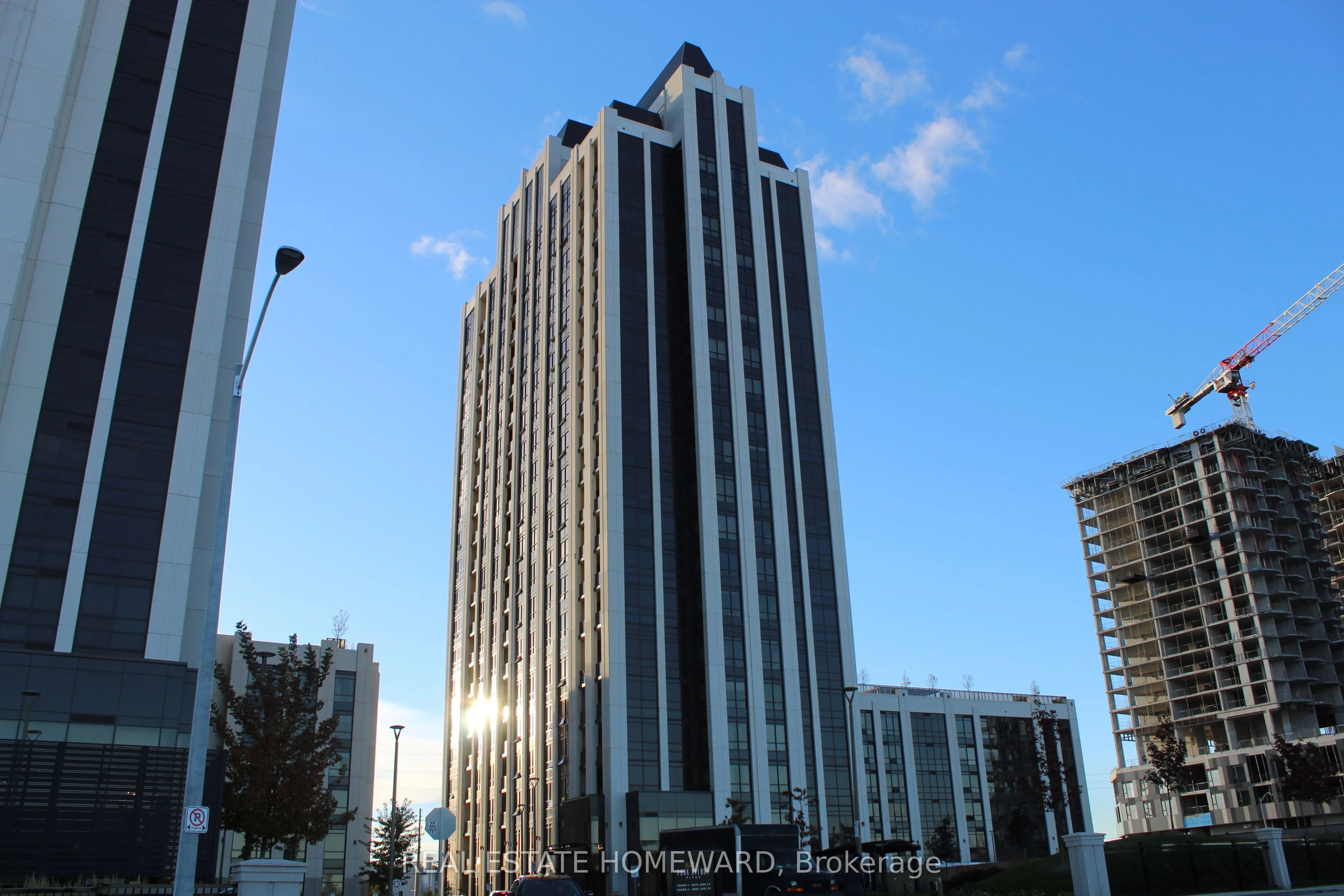 9085 Jane Street 1707, Vaughan, On L4k 0l8
