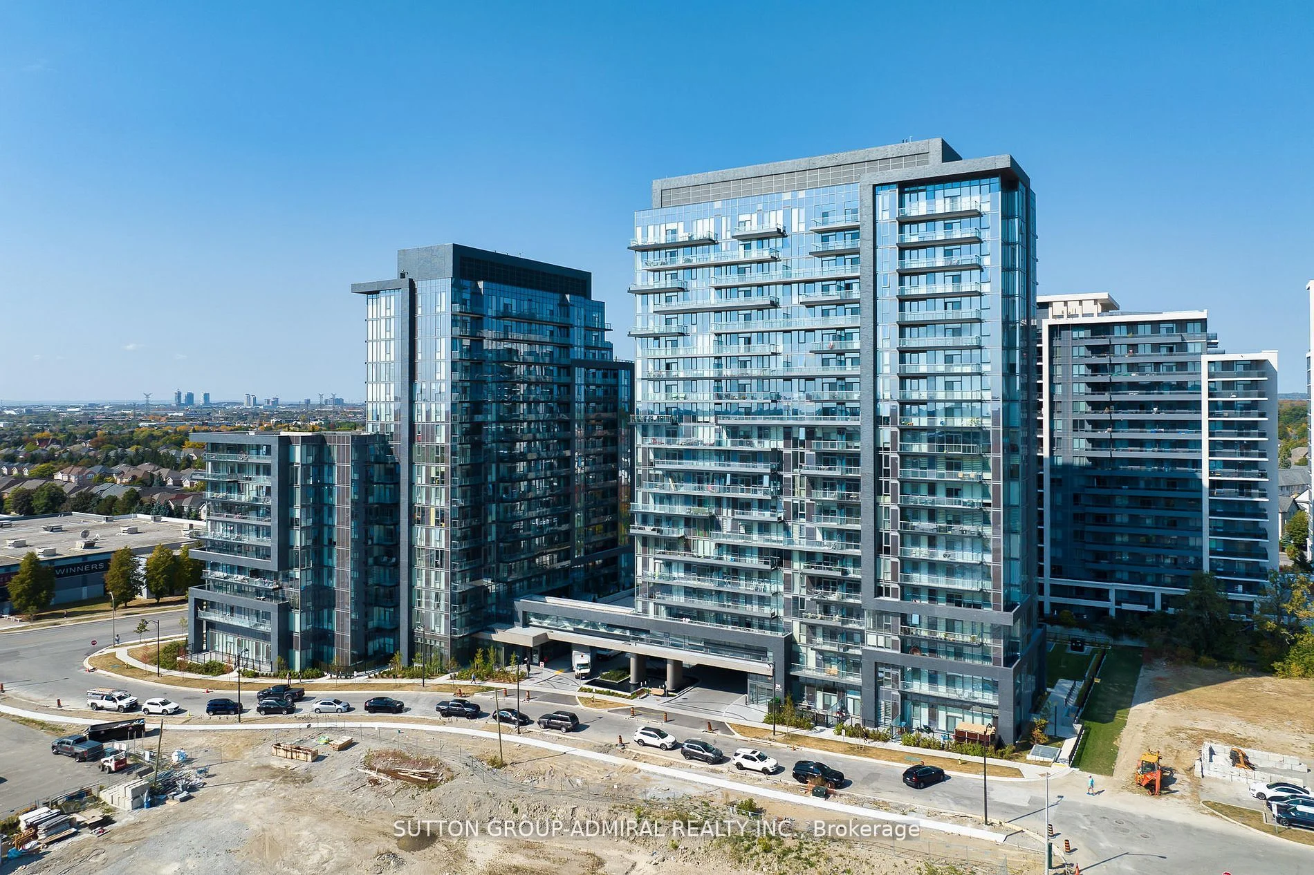 20 Gatineau Drive 1501, Vaughan, ON L4J 0L3