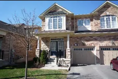 647 Tapestry Lane, Newmarket, On L3x 3c8