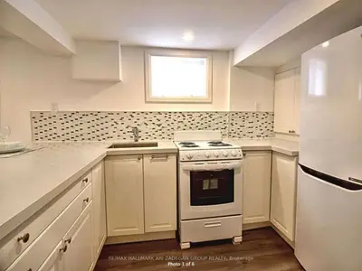 47 Newbury Drive Ll, Newmarket, On L3y 4p9