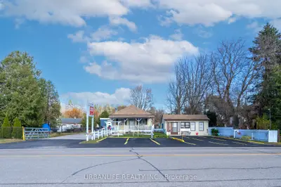 141 Toll Road, East Gwillimbury, On L3y 4v8