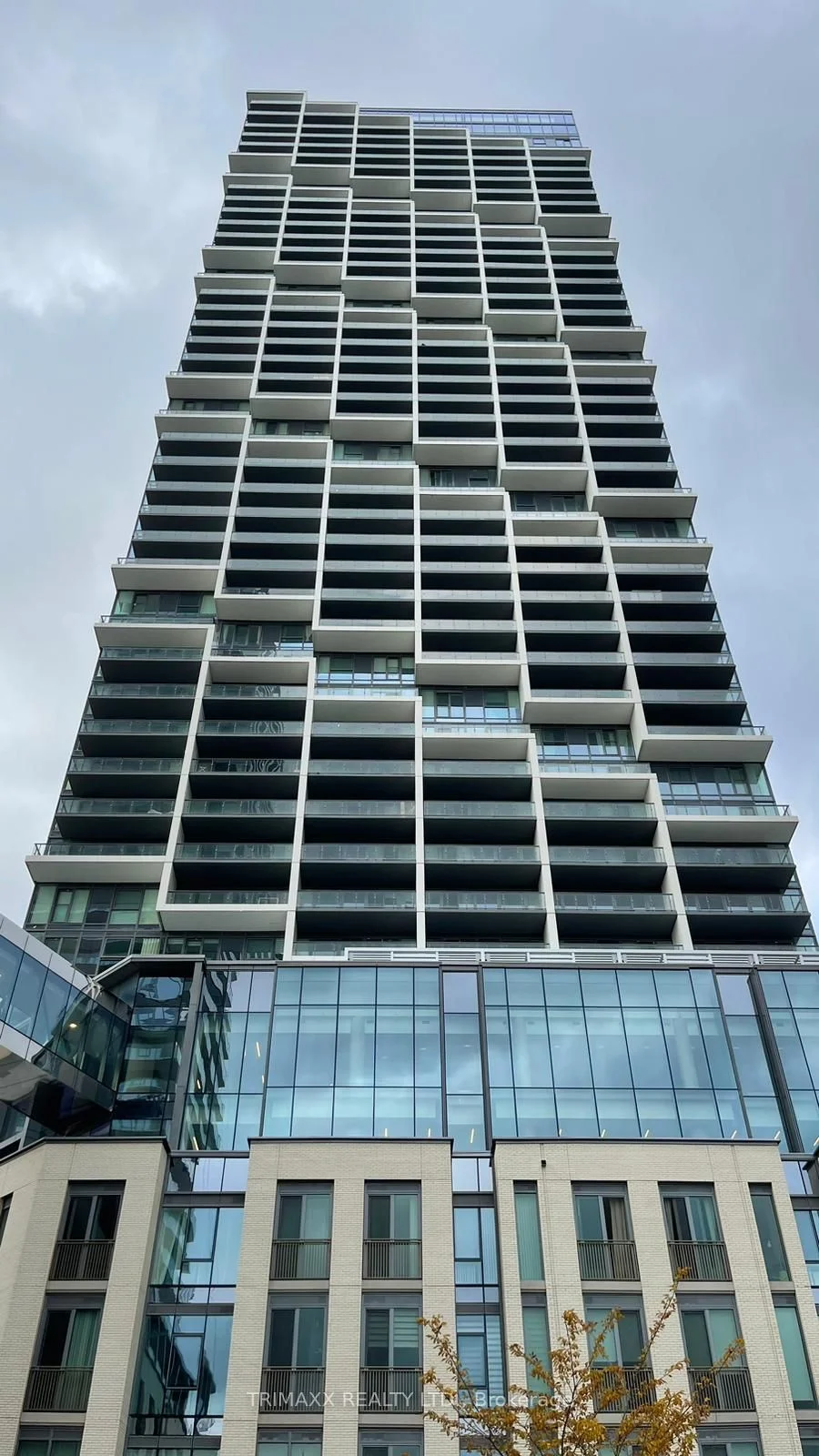 #2512 1000 Portage Pkwy, Vaughan, ON, L4K 0L1