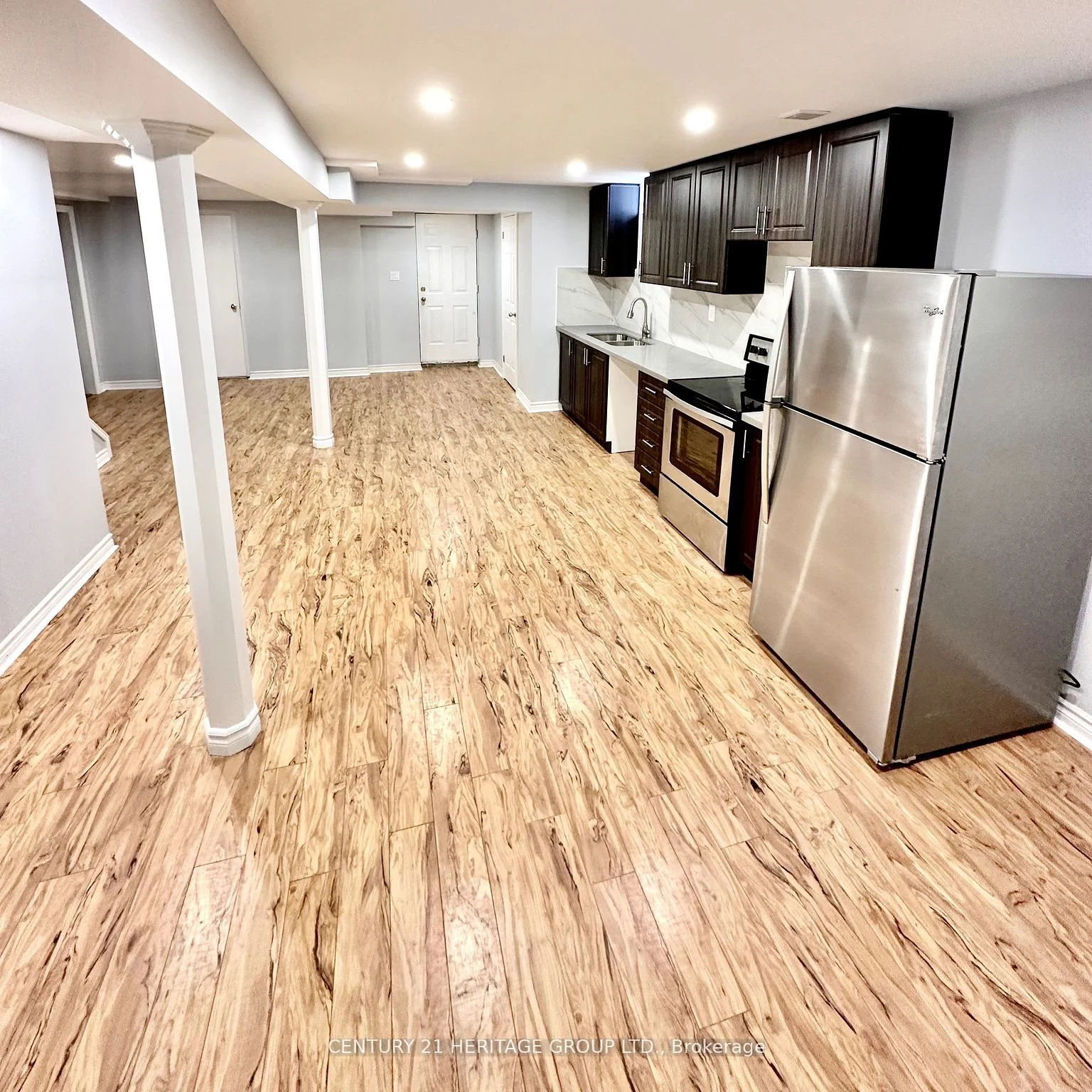 695 Goodyear Crescent Bsmt, Newmarket, ON L3Y 8S2