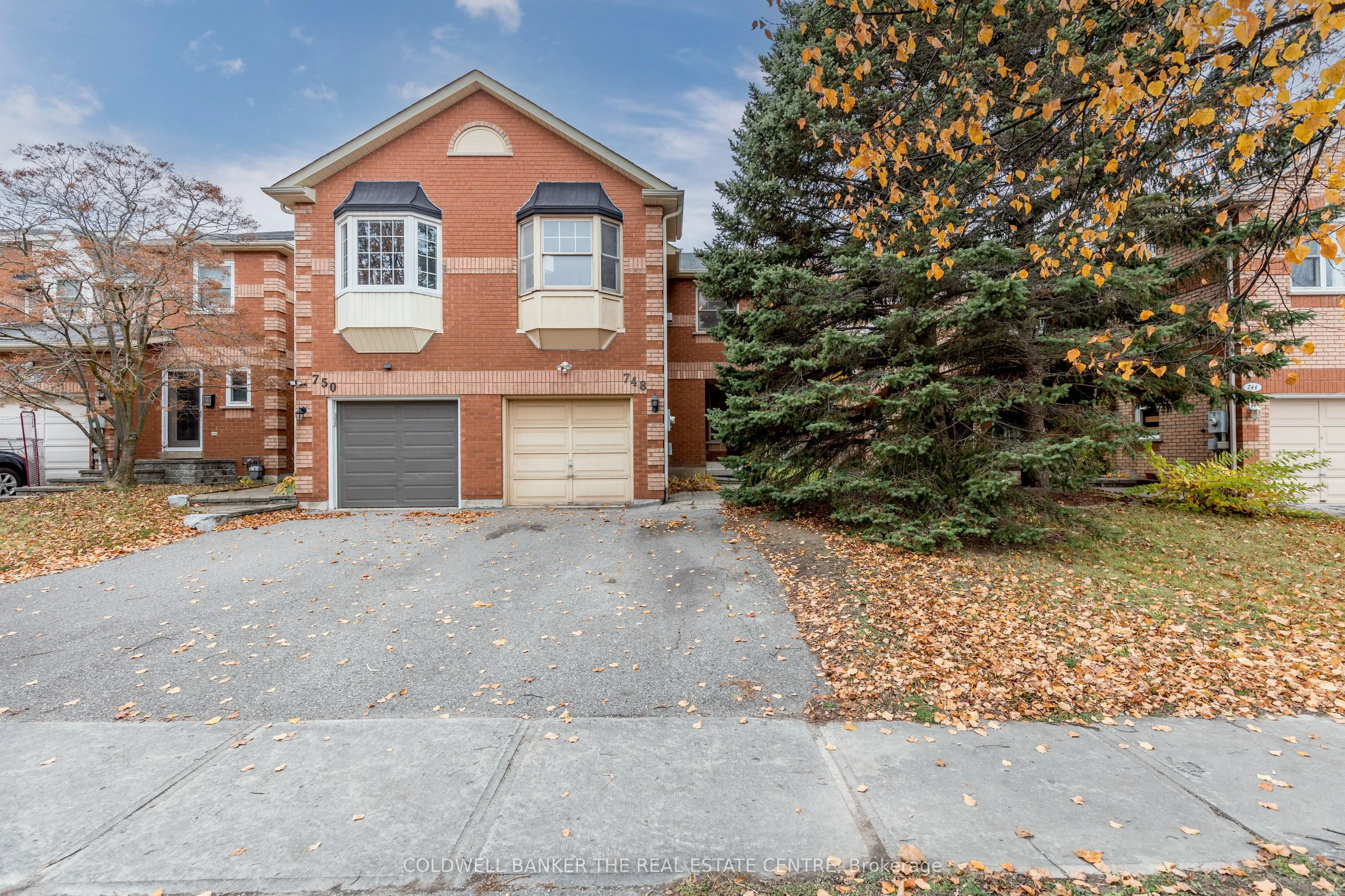 748 Shanahan Boulevard, Newmarket, ON L3X 1W6
