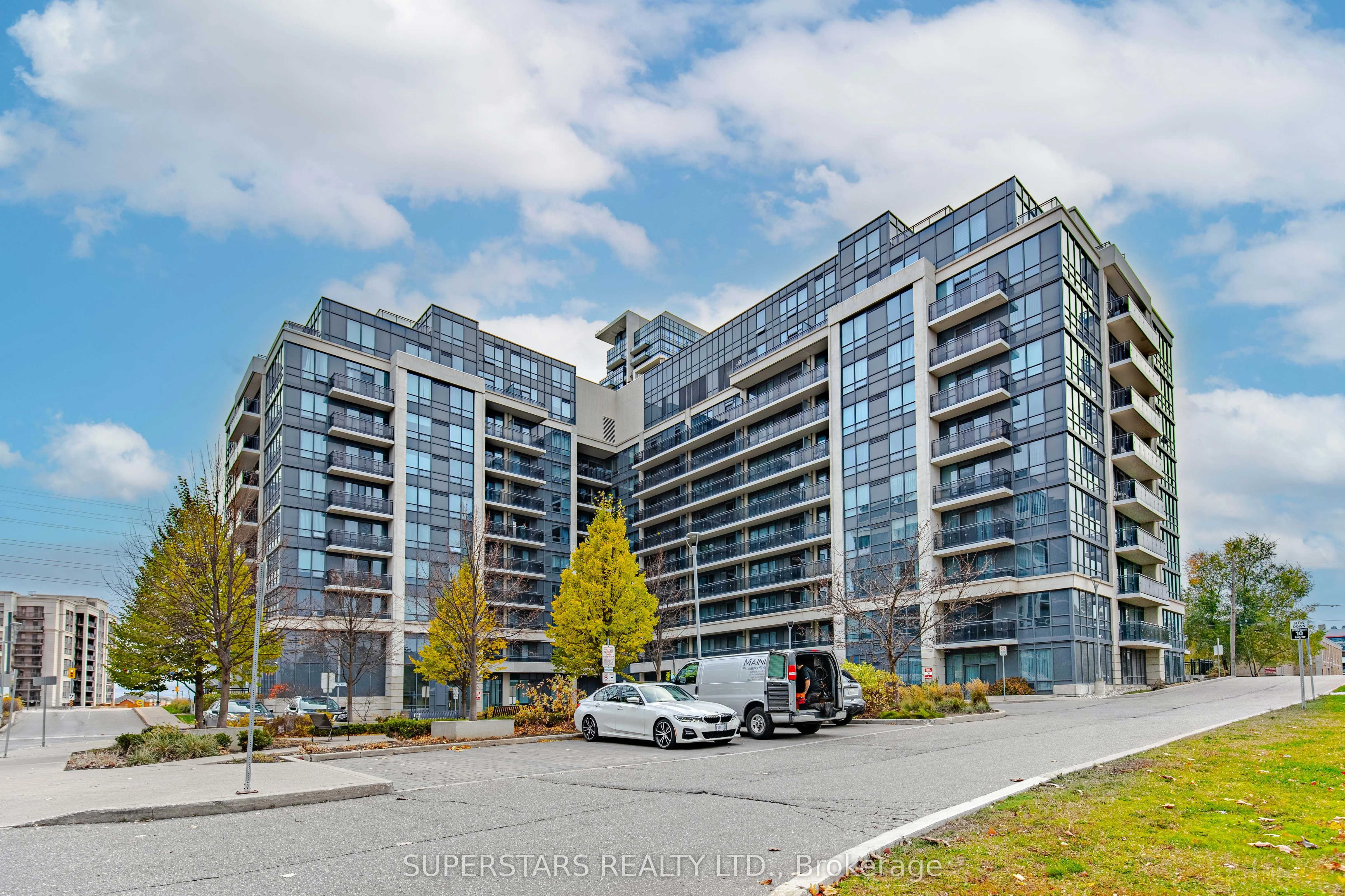 #ph11 370 Highway 7, Richmond Hill, On, L4b 0c4