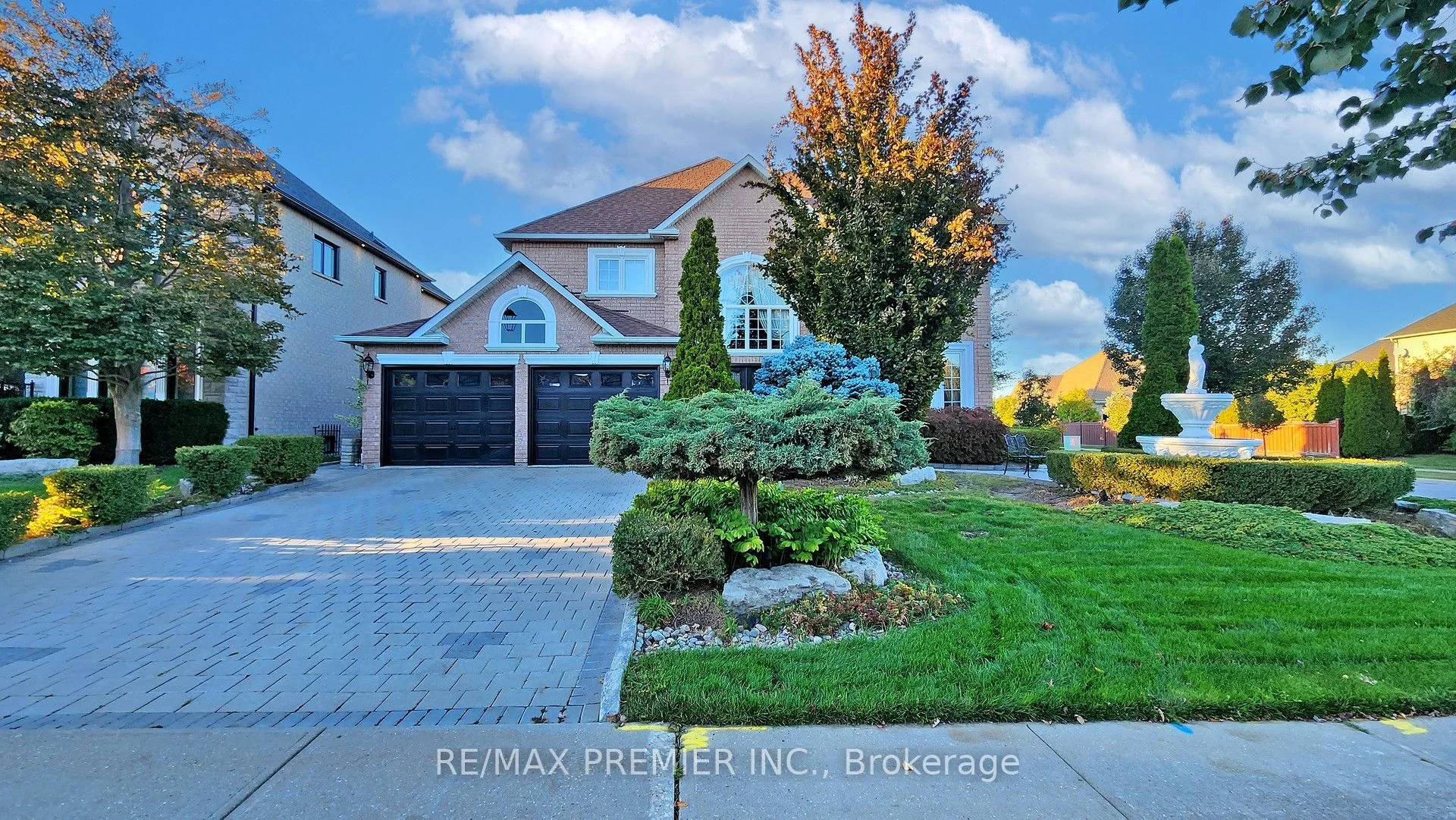188 Village Green Drive, Vaughan, ON L4L 9R2