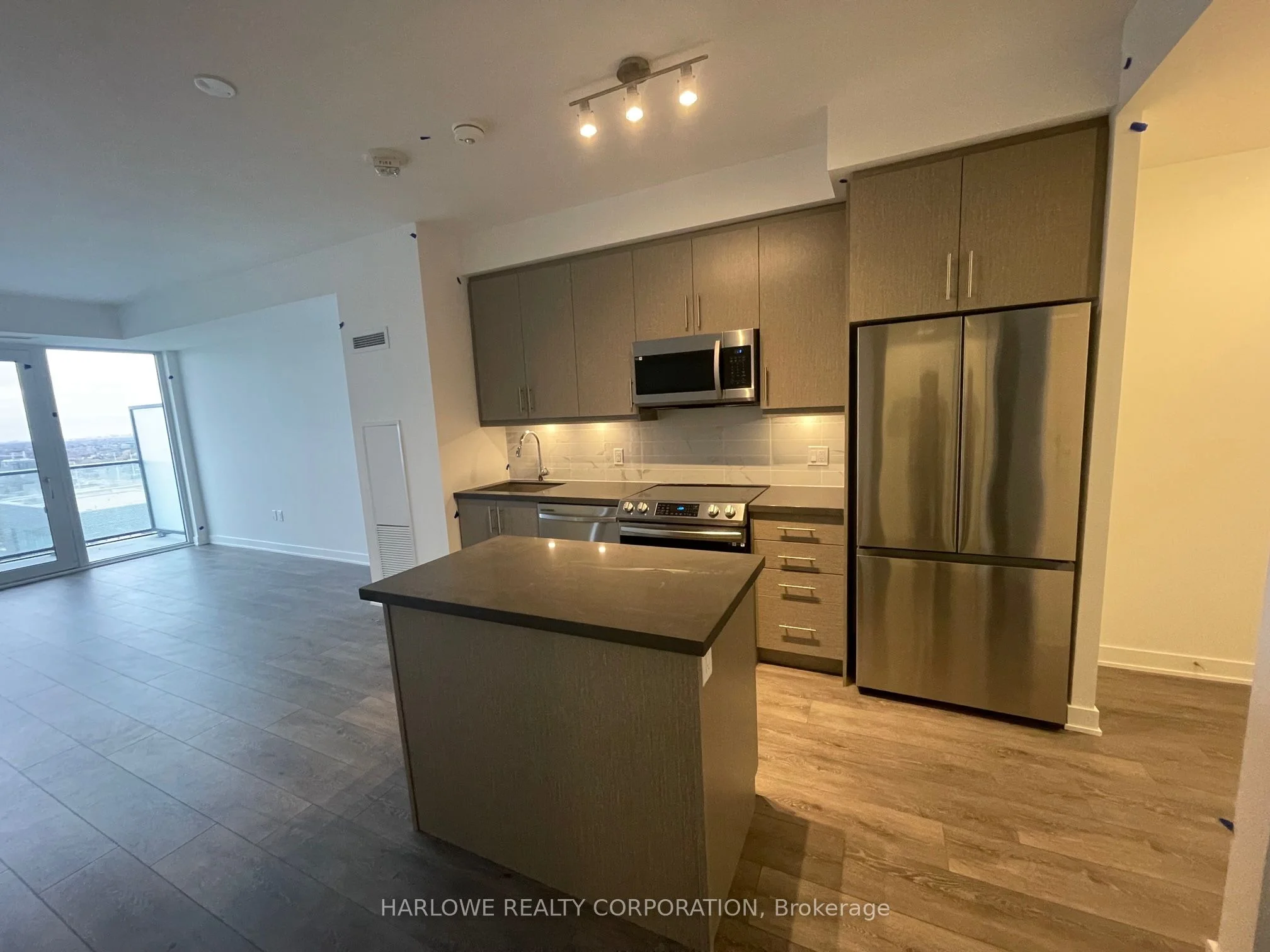 105 Oneida Crescent 2608, Richmond Hill, ON L4B 0H6