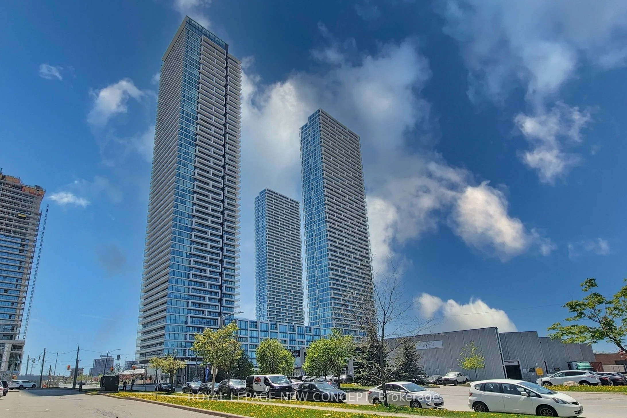 950 Portage Parkway 3907, Vaughan, On L4k 0j7