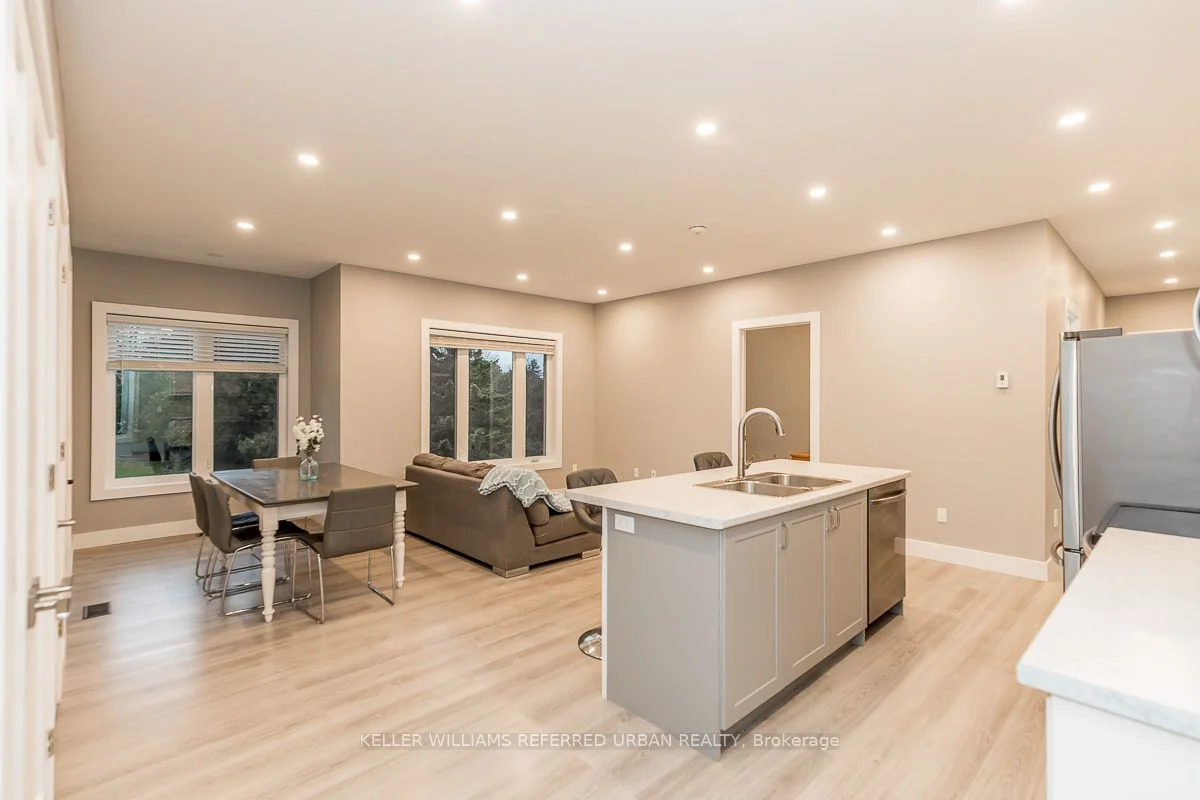 23 Delta Crescent, East Gwillimbury, ON L9N 1G2