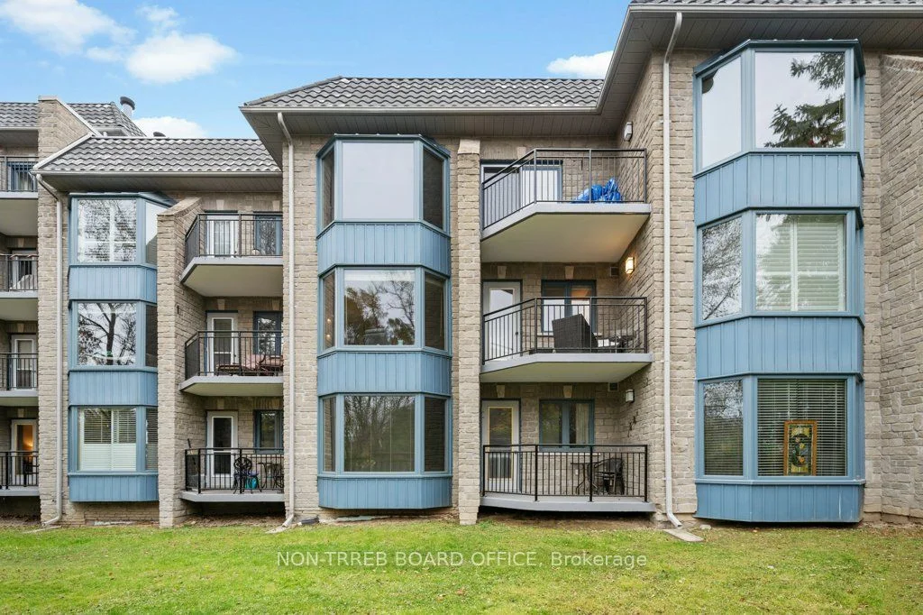 85 WELLINGTON Street W 207, Aurora, ON L4G 2P2