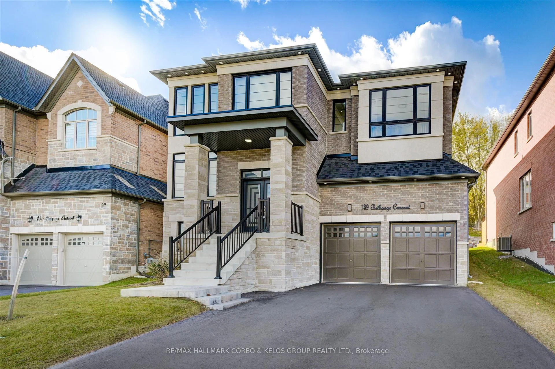 139 Bethpage Crescent, Newmarket, On L3x 0m2