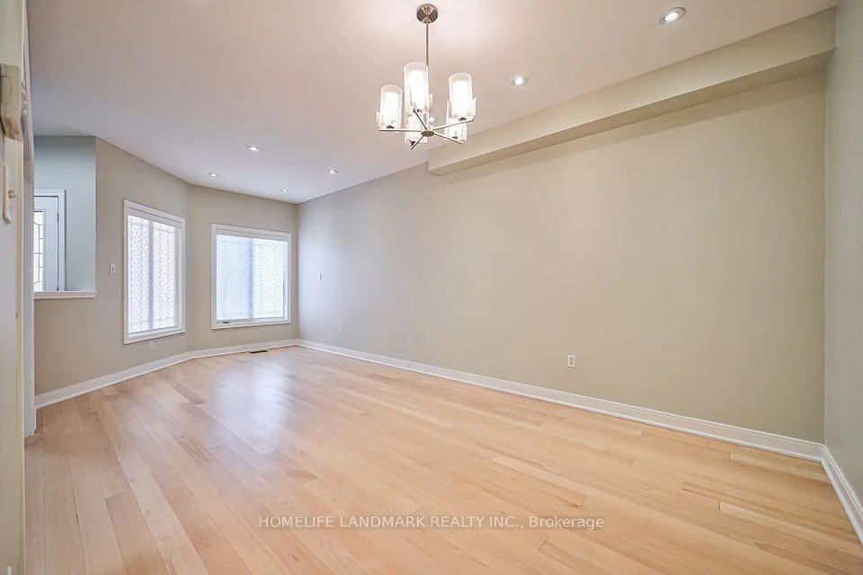 62 Loredana Court, Richmond Hill, ON L4C 0P2