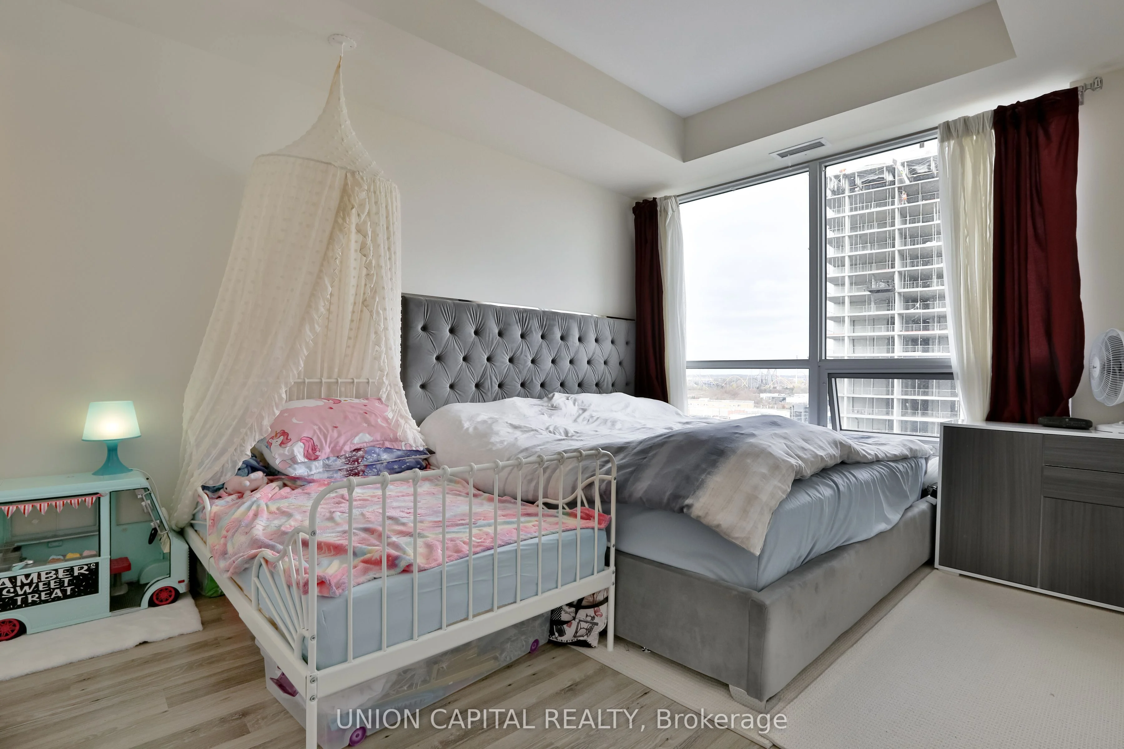 9085 Jane Street 1202, Vaughan, ON L4K 0L8