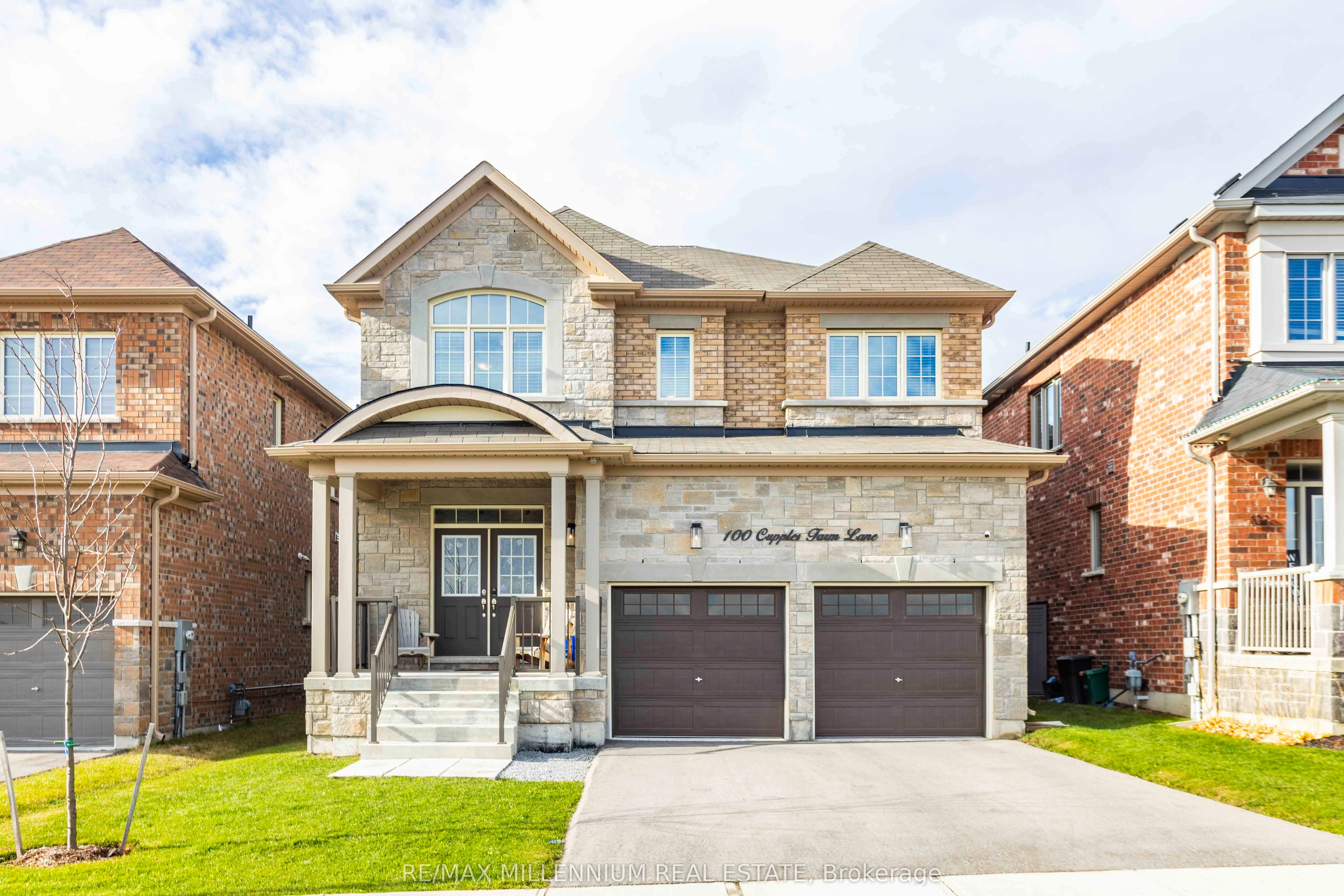 100 Cupples Farm Lane, East Gwillimbury, ON L0G 1M0