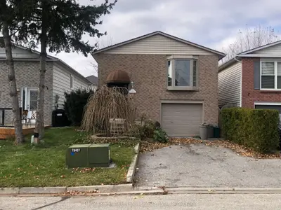 22 Longview Drive, Bradford West Gwillimbury, On L3z 2h2