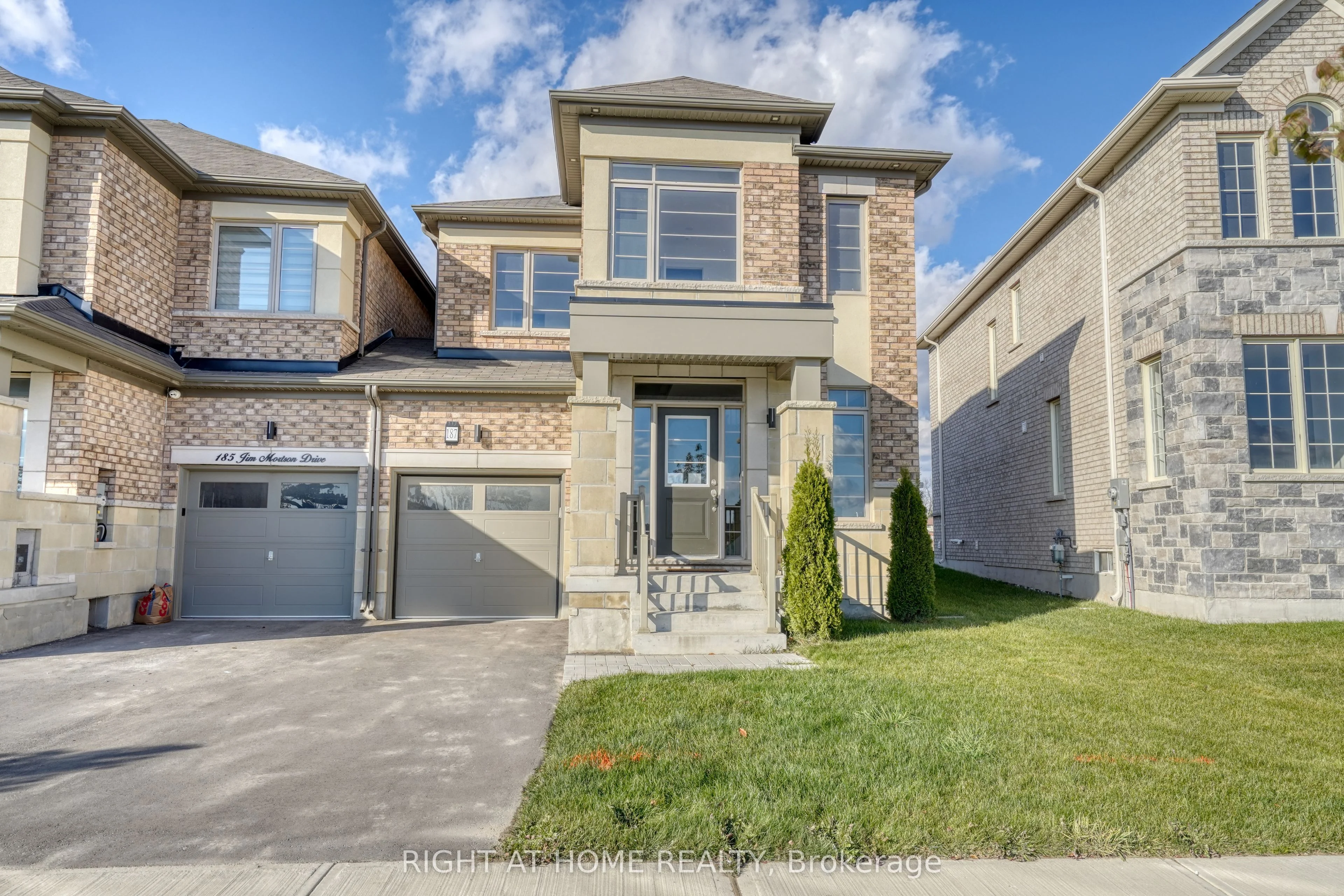187 Jim Mortson Drive, East Gwillimbury, ON L9N 0Z3