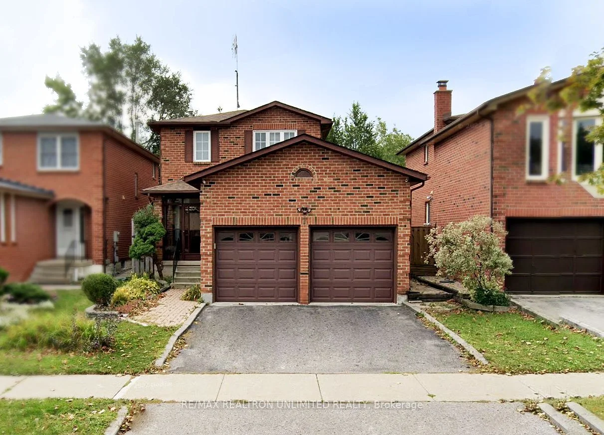 7 Belvedere Crescent, Richmond Hill, ON L4C 8W3