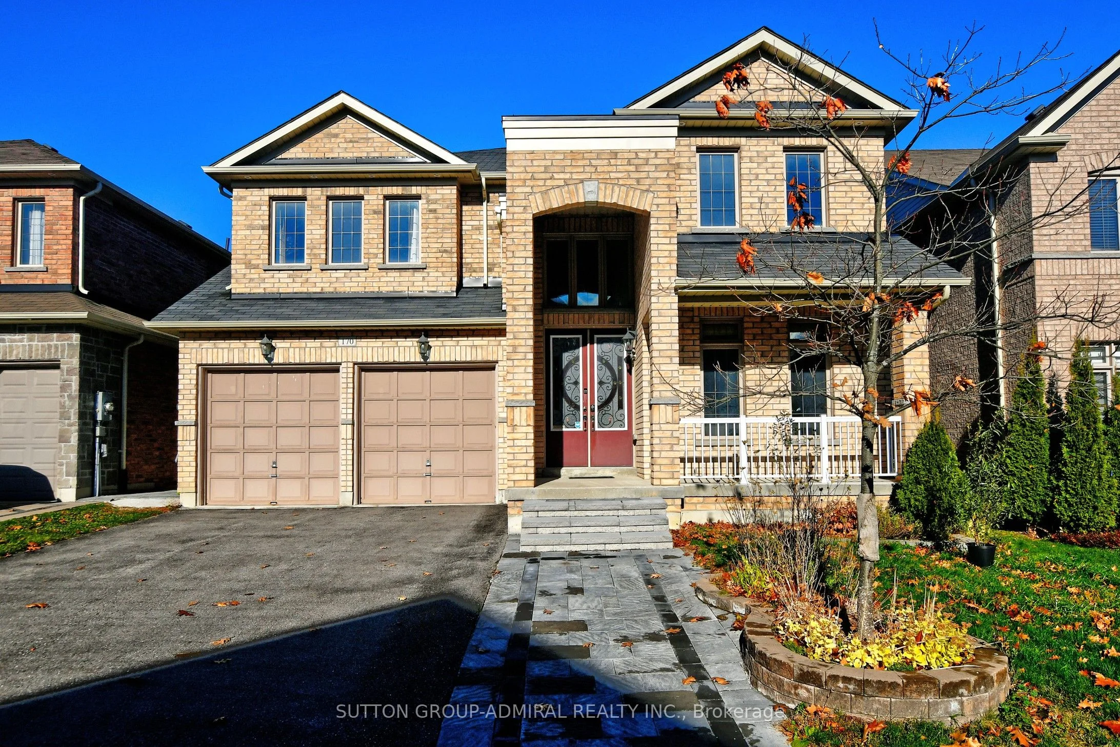 170 Art West Avenue Main, Newmarket, On L3x 0c1