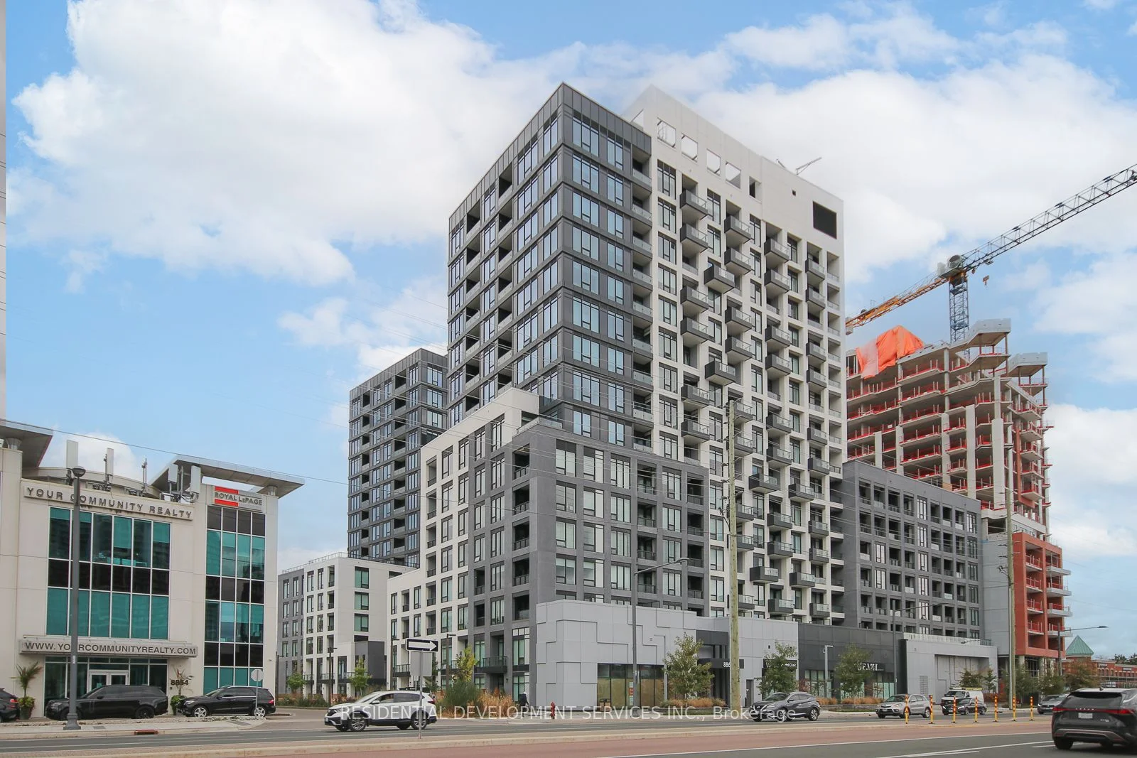 8868 Yonge Street 816E, Richmond Hill, ON L4C 0T4