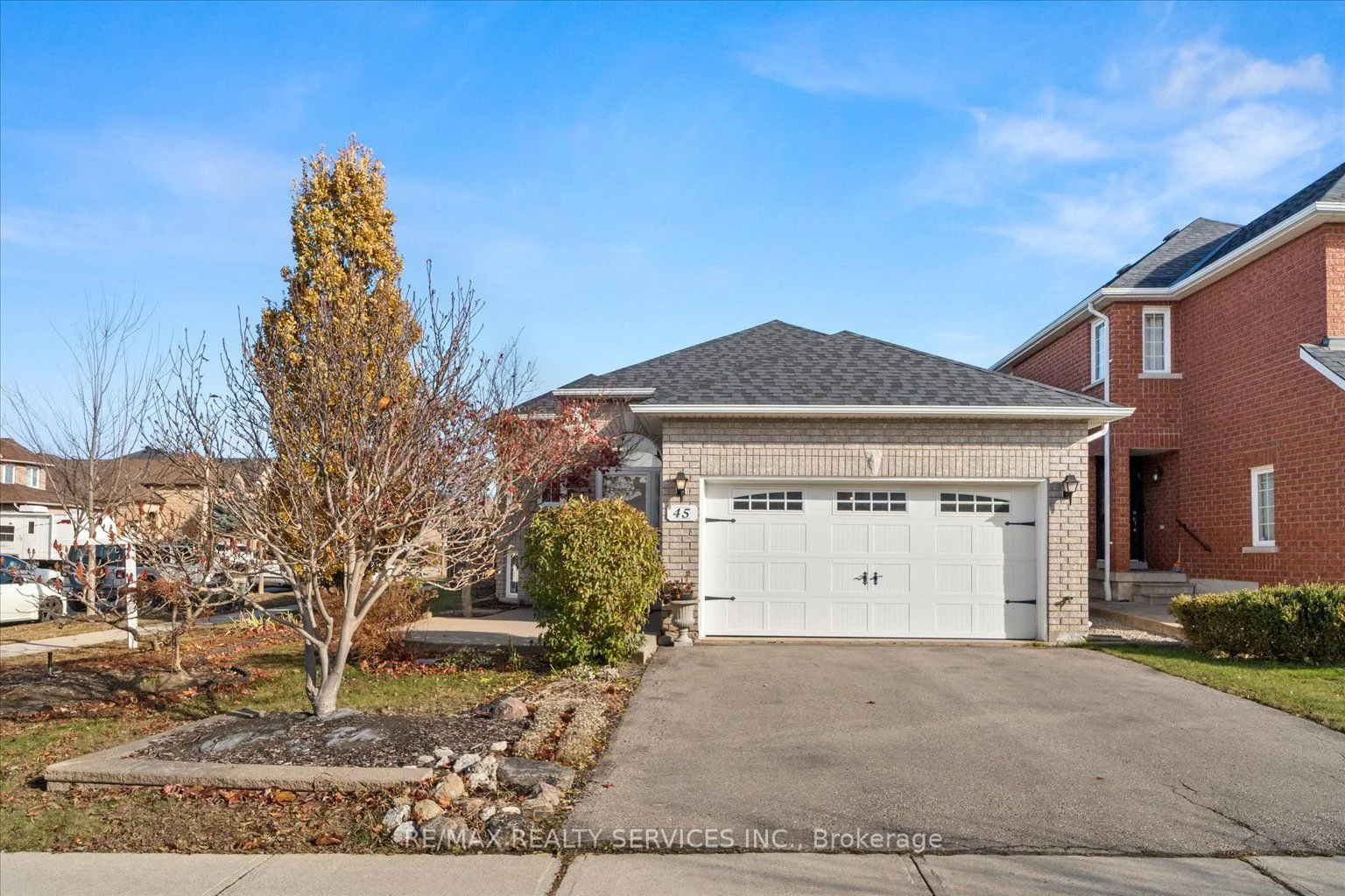 45 Wildflower Drive, Richmond Hill, On L4e 3y7