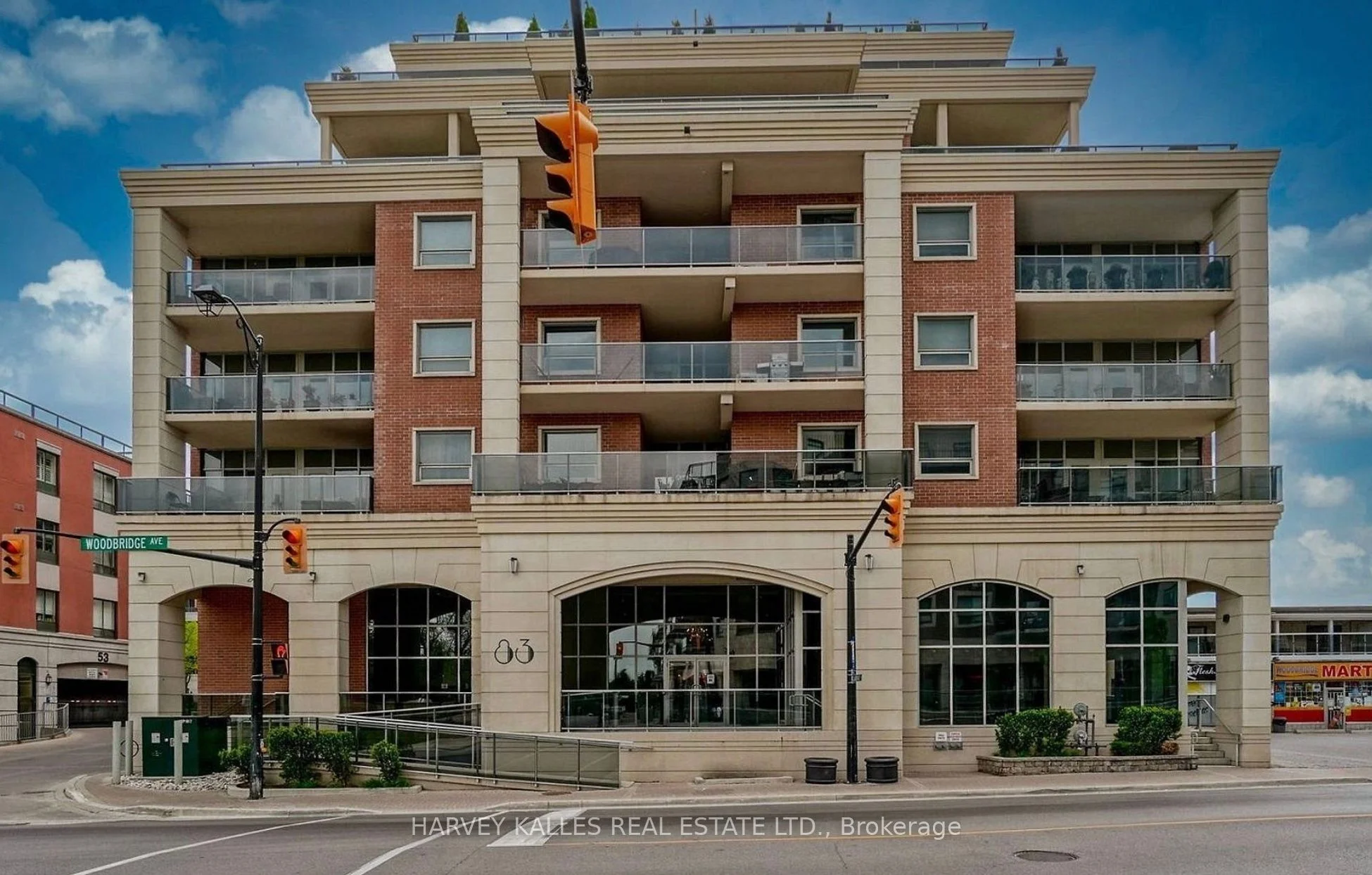 83 Woodbridge Avenue 306, Vaughan, ON L4L 2S6