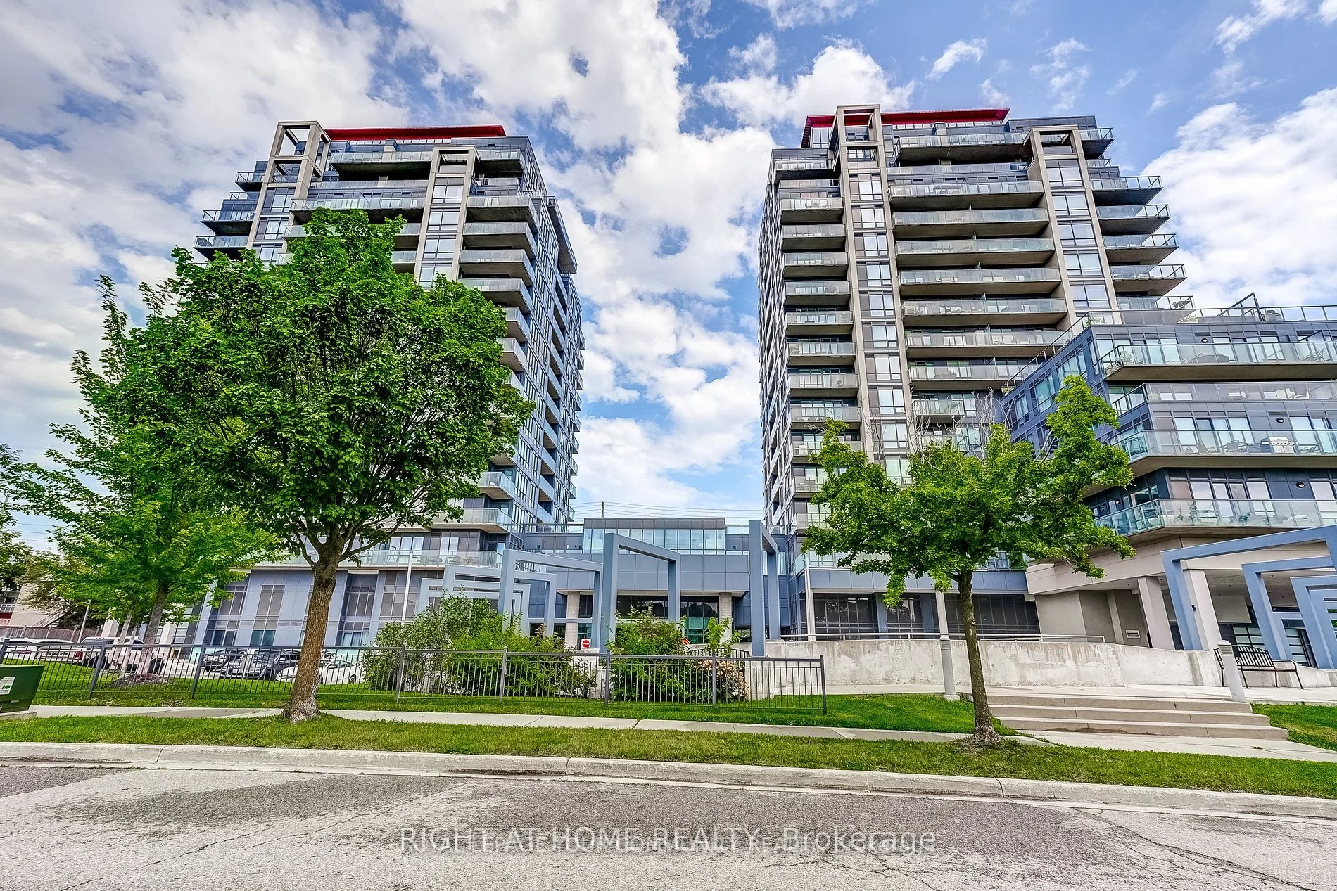 9088 Yonge Street 1201, Richmond Hill, ON L4C 6Z9