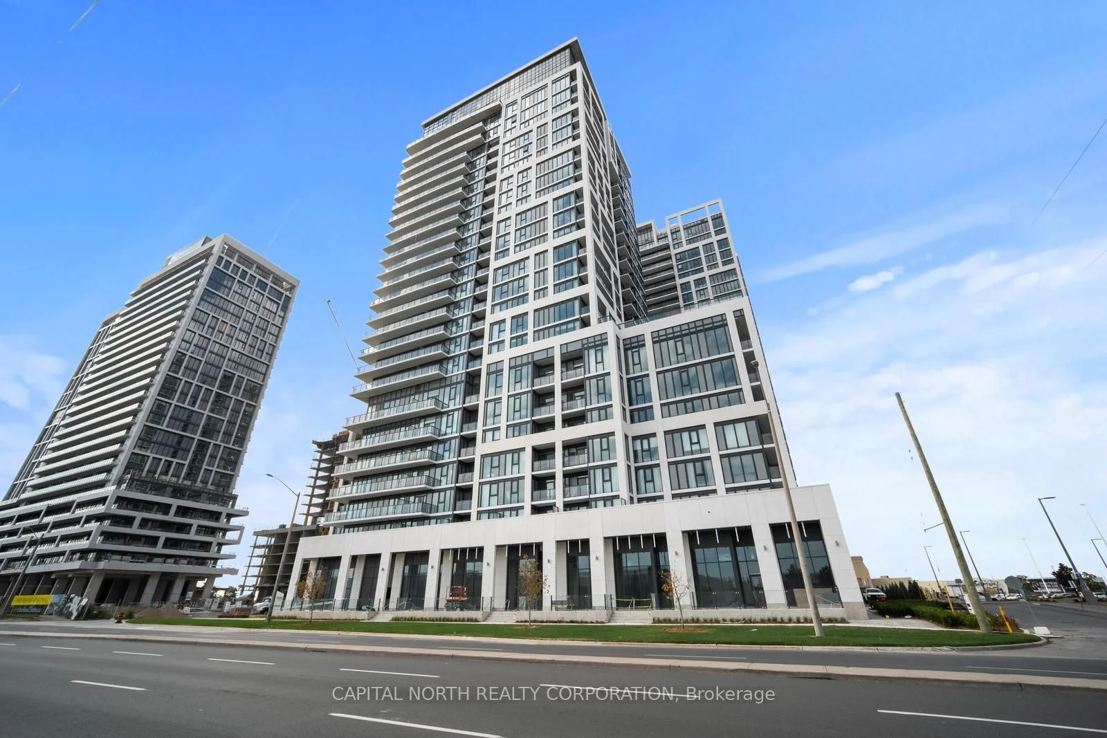 9000 Jane Street 1006, Vaughan, ON L4K 0M6