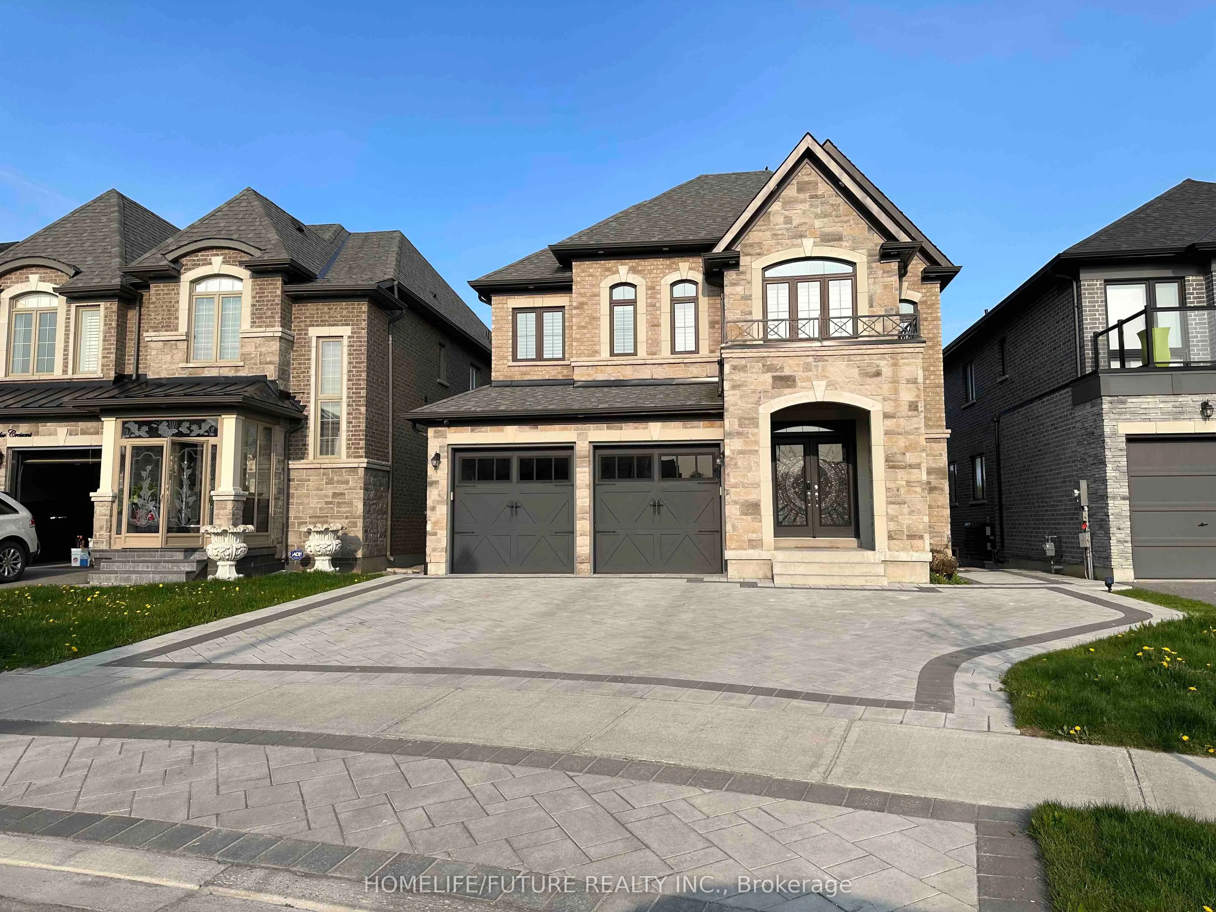 21 Ladder Crescent, East Gwillimbury, ON L9N 0N8