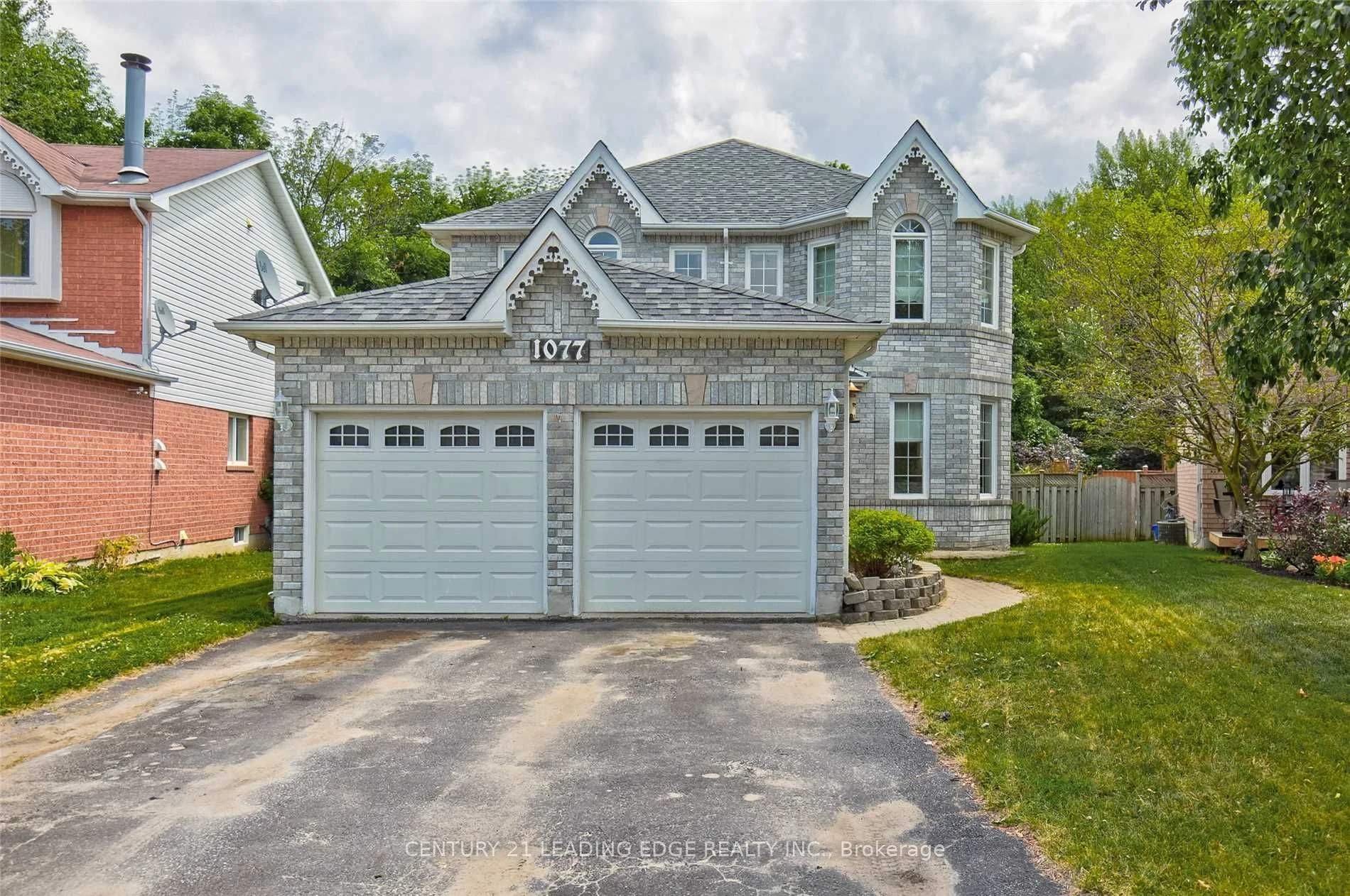 1077 Corrie Street, Innisfil, On L9s 1t7