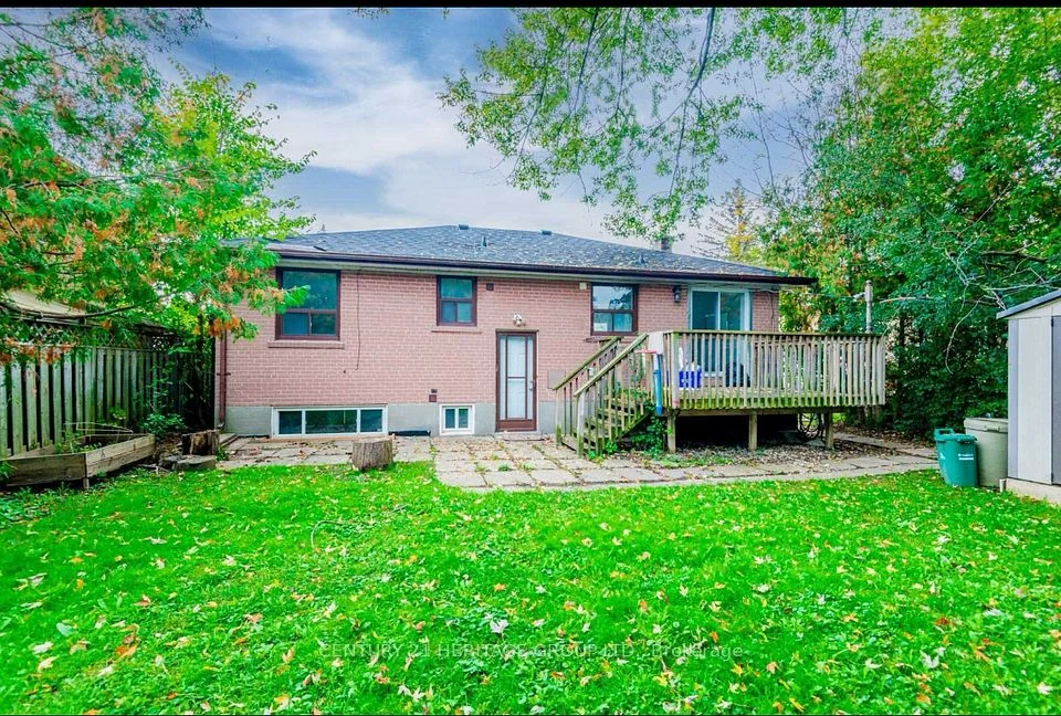 419 Lynett Crescent, Richmond Hill, ON L4C 2V6