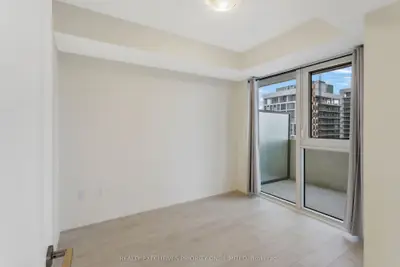 9000 Jane Street 2318, Vaughan, ON L4K 0M6