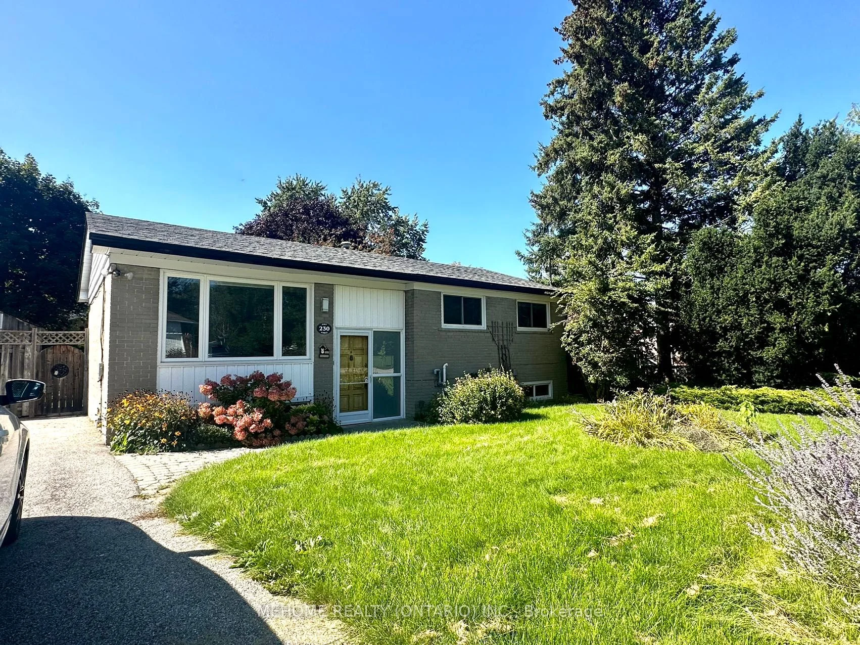 230 East Street E, East Gwillimbury, ON L9N 1K8