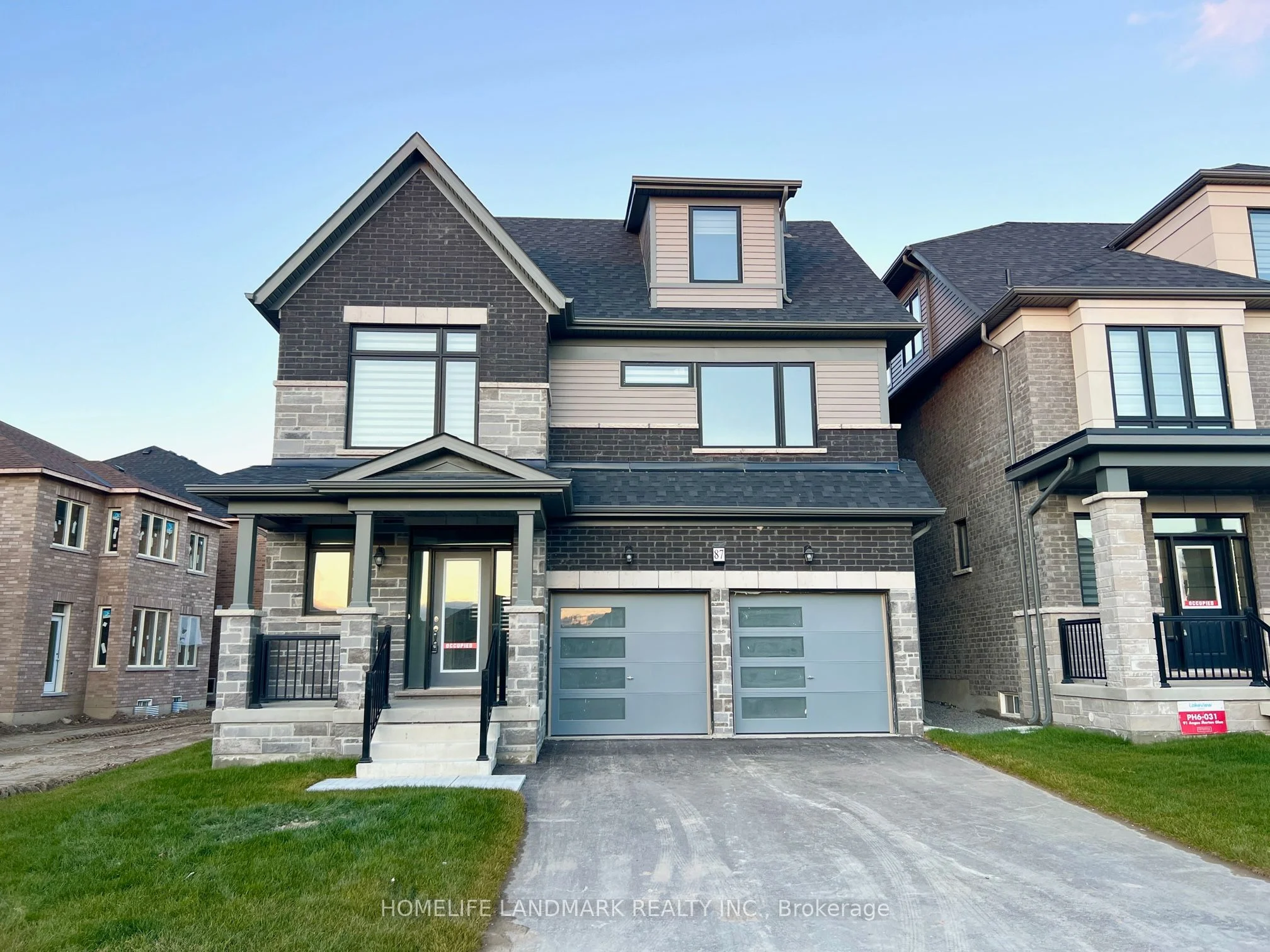 87 Angus Morton Crescent, East Gwillimbury, ON L9N 1S4