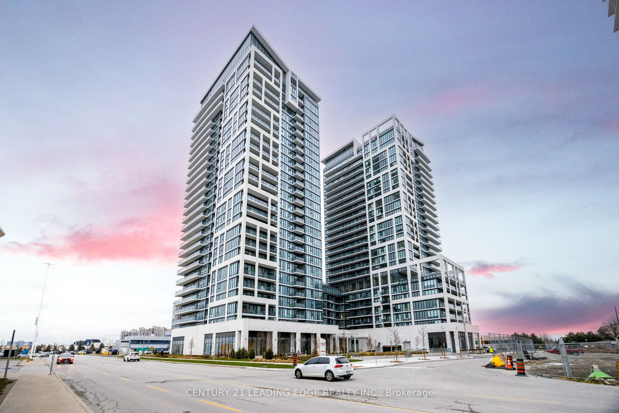 9000 JANE Street 2119, Vaughan, ON L4K 0M6