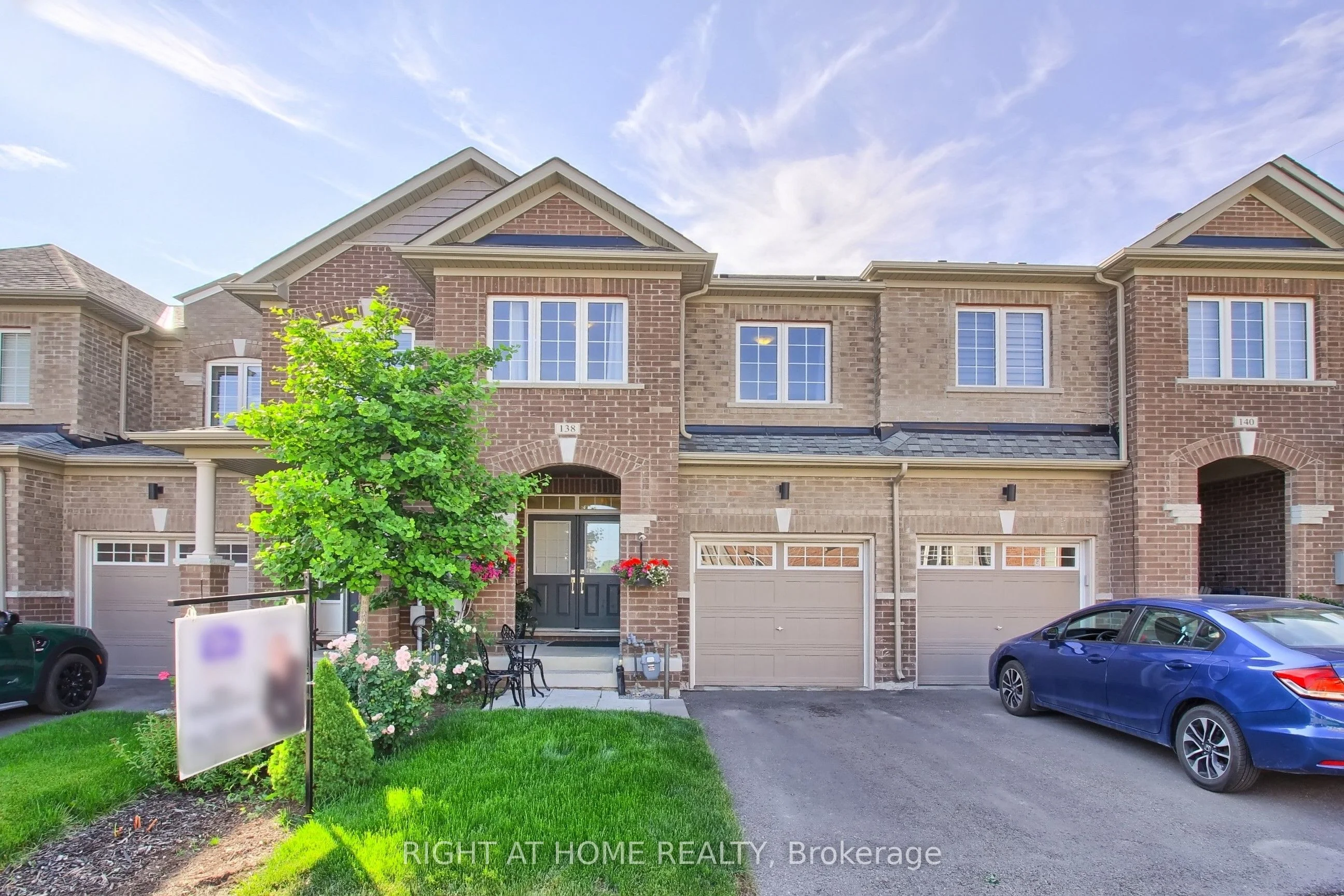 138 Maguire Road, Newmarket, On L3x 0m1