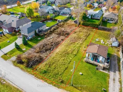 818 Pugsley Avenue, Georgina, ON L4P 3E9