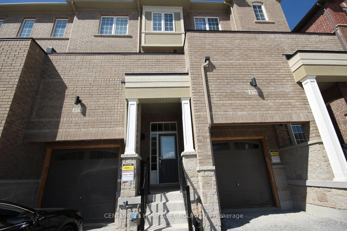 173 Harding Park Street, Newmarket, ON L3Y 0E3
